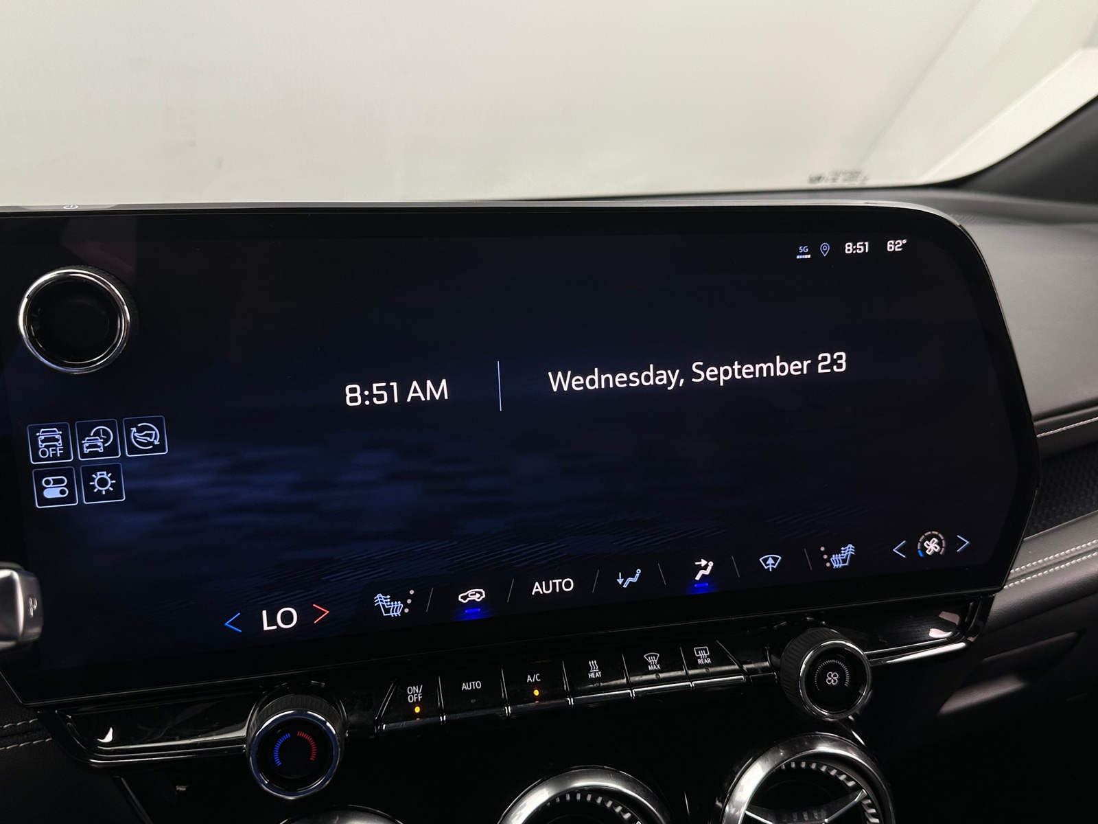 Thumbnail: 2024 Chevrolet Blazer EV - 3