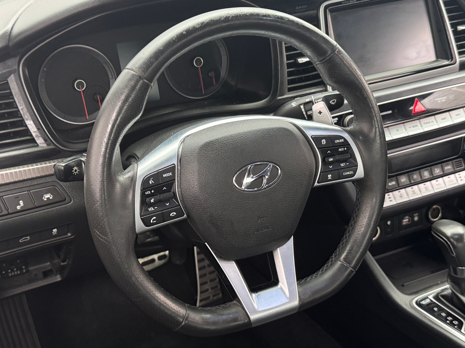 Thumbnail: 2019 Hyundai Sonata - 4