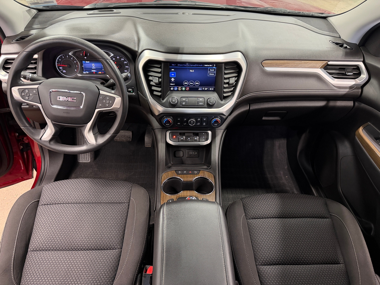 Thumbnail: 2022 GMC Acadia - 3