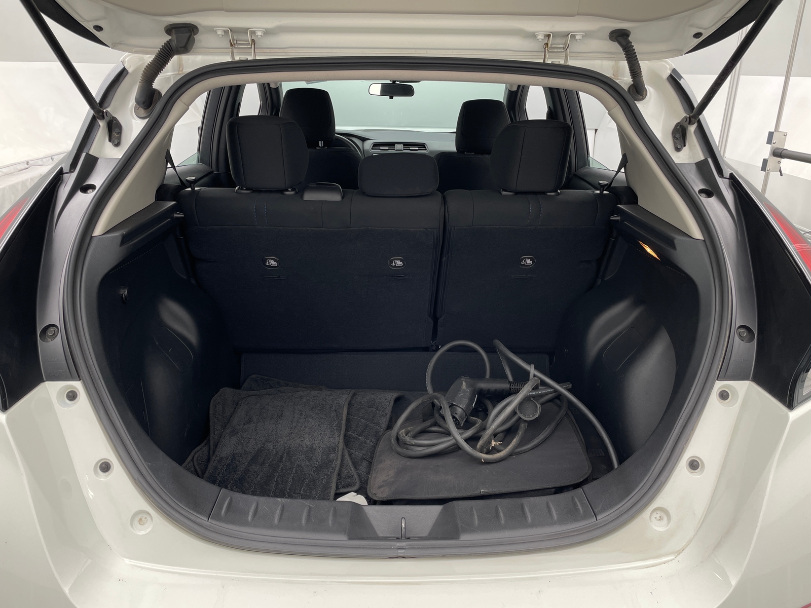 Thumbnail: 2025 Nissan Leaf - 7