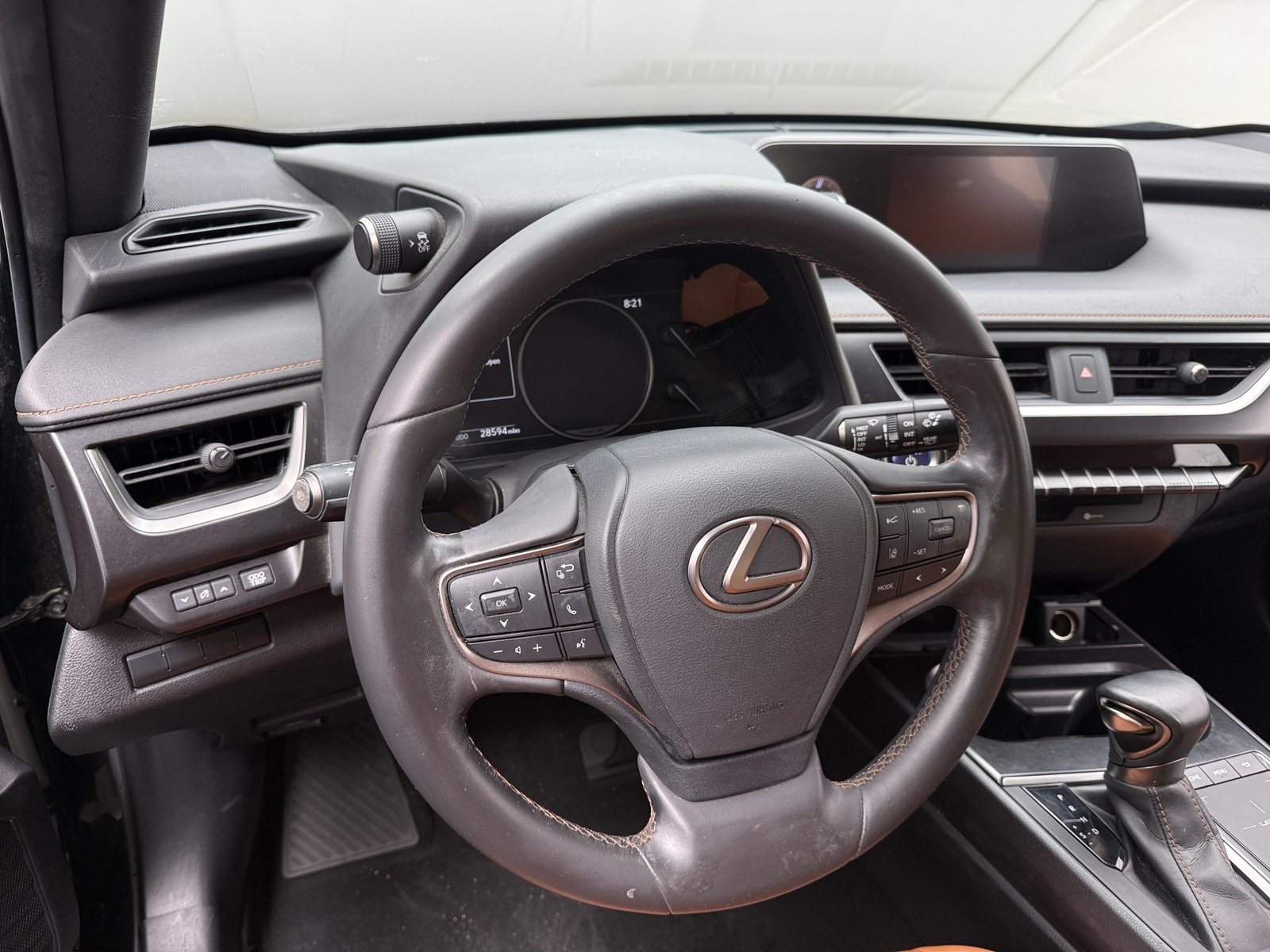 Thumbnail: 2022 Lexus UX - 4