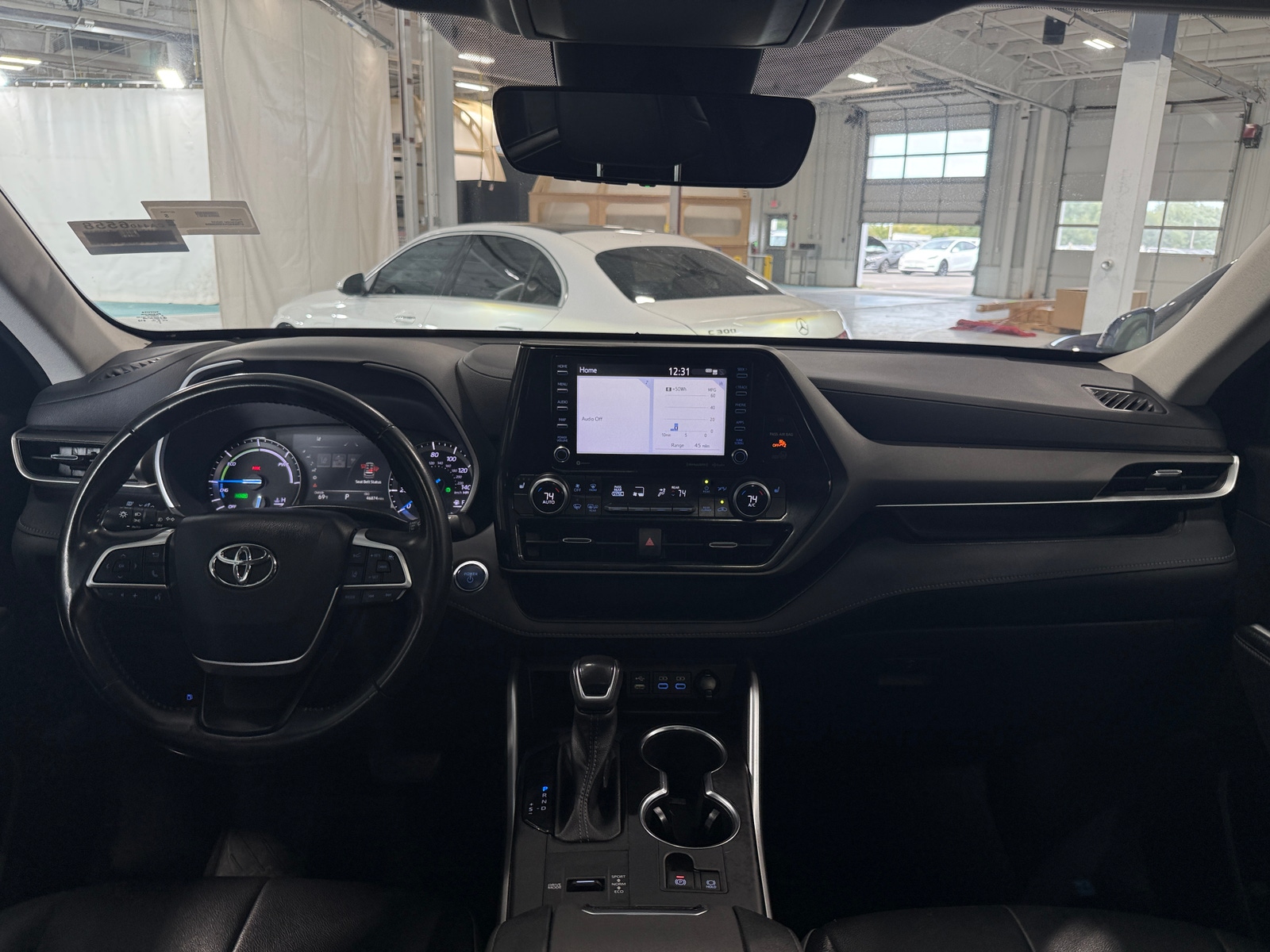 Thumbnail: 2022 Toyota Highlander - 3