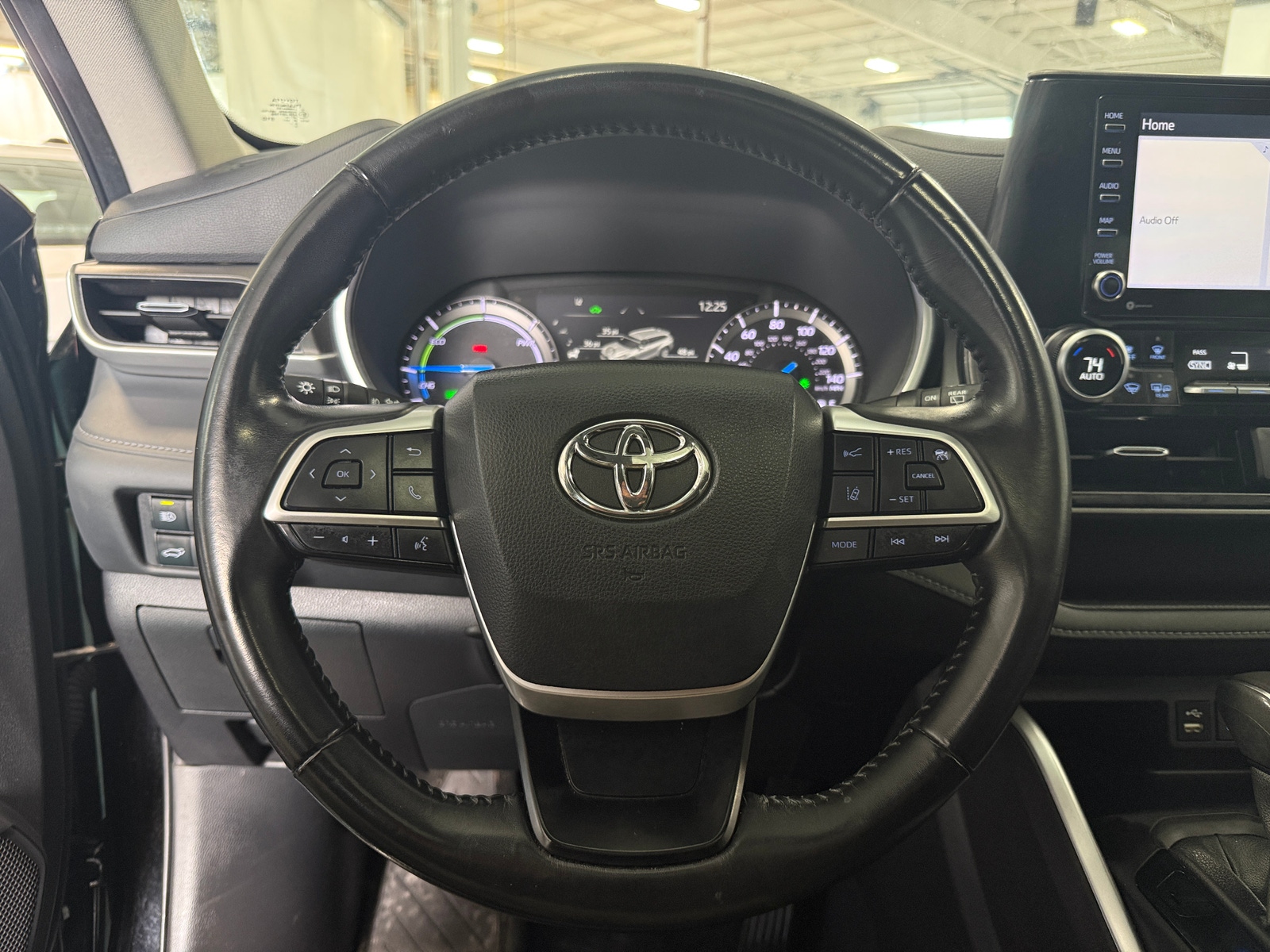 Thumbnail: 2022 Toyota Highlander - 5