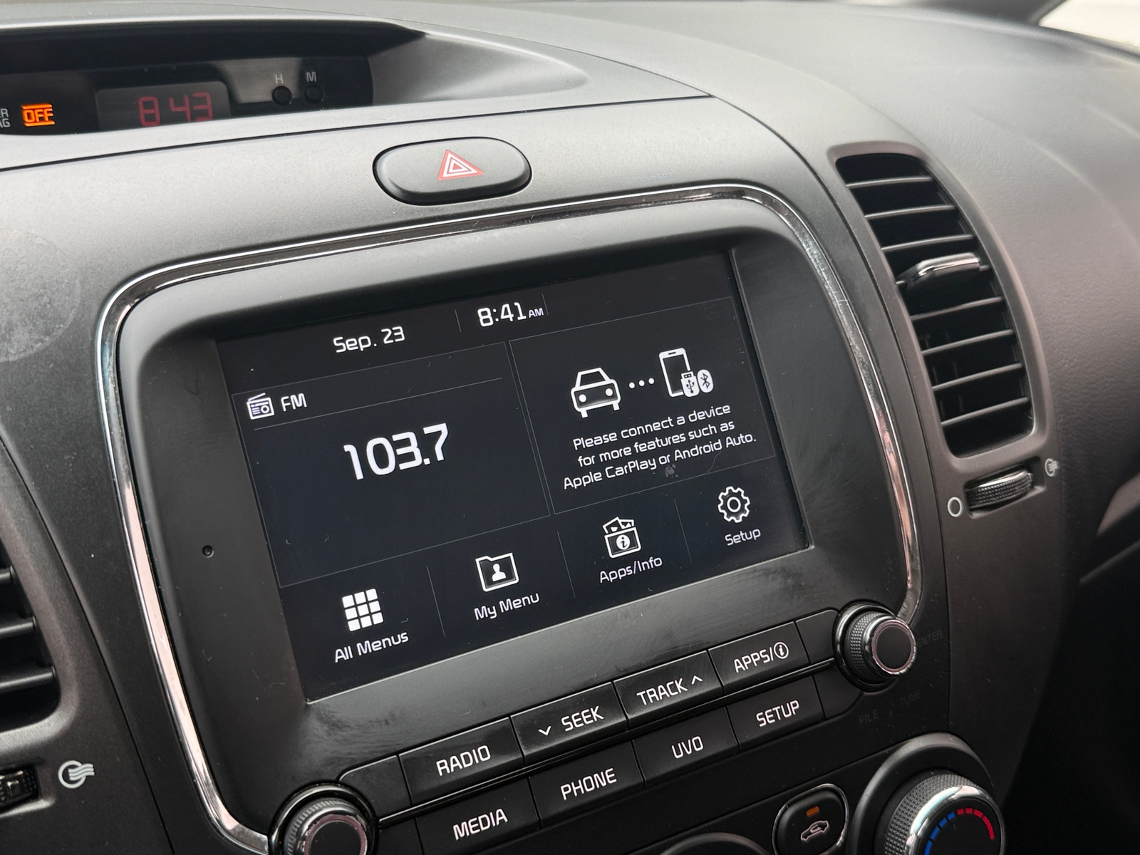 Thumbnail: 2017 Kia Forte - 4