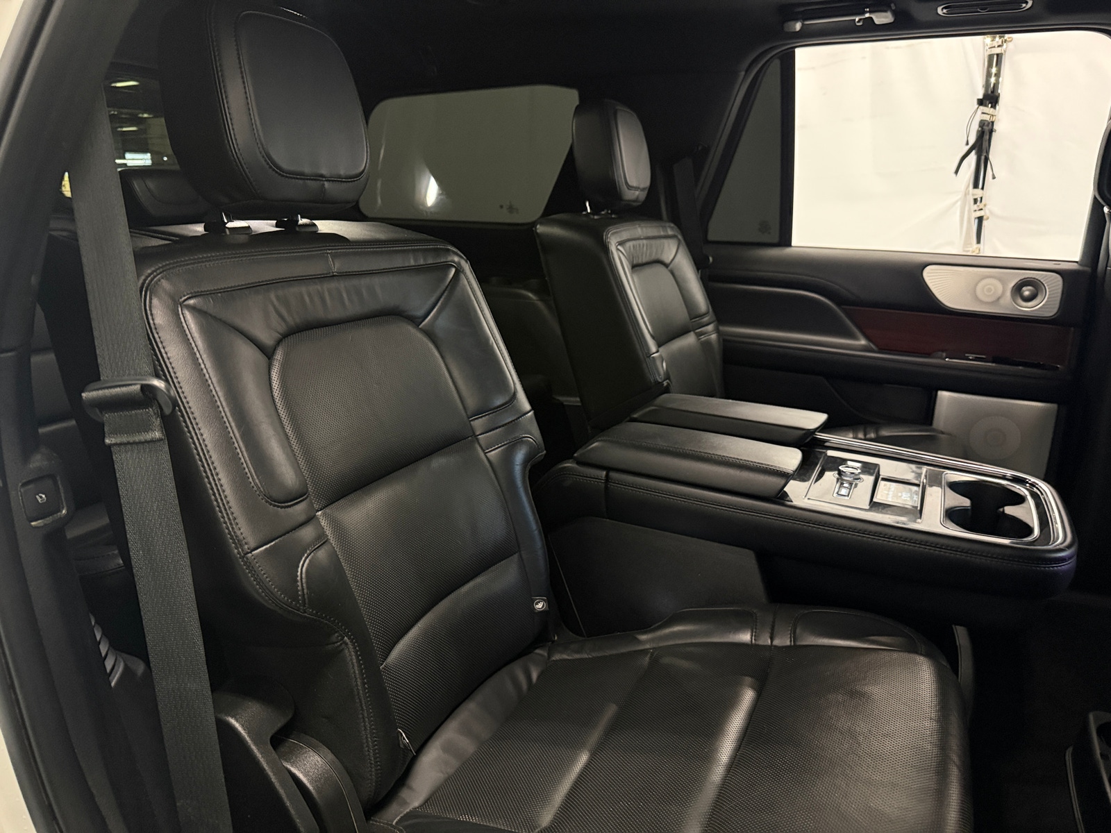 Thumbnail: 2021 Lincoln Navigator - 5