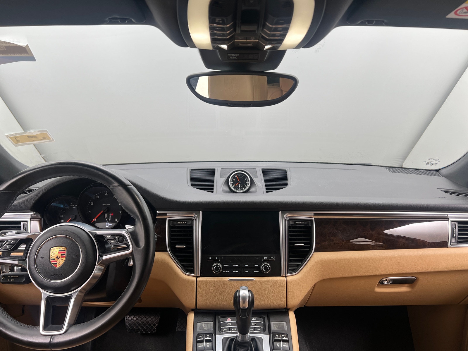 Thumbnail: 2018 Porsche Macan - 2