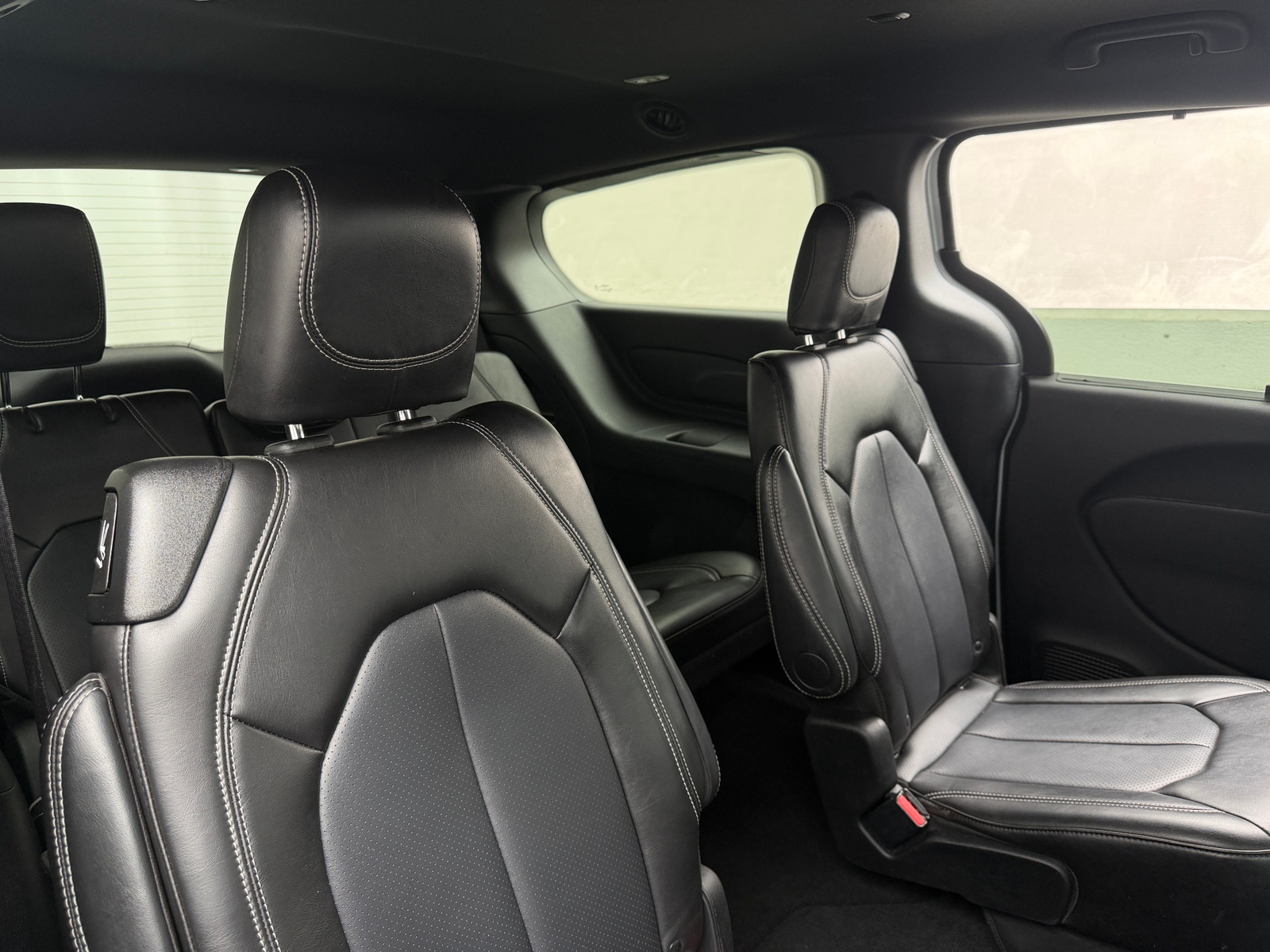 Thumbnail: 2025 Chrysler Pacifica - 5