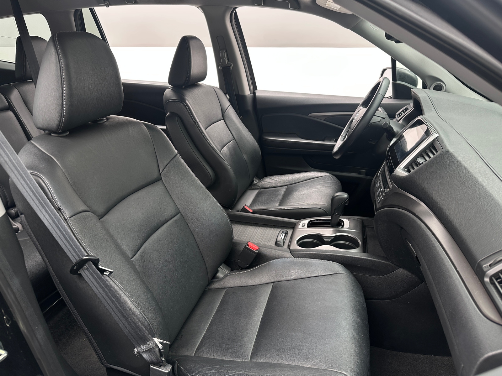 Thumbnail: 2018 Honda Pilot - 2