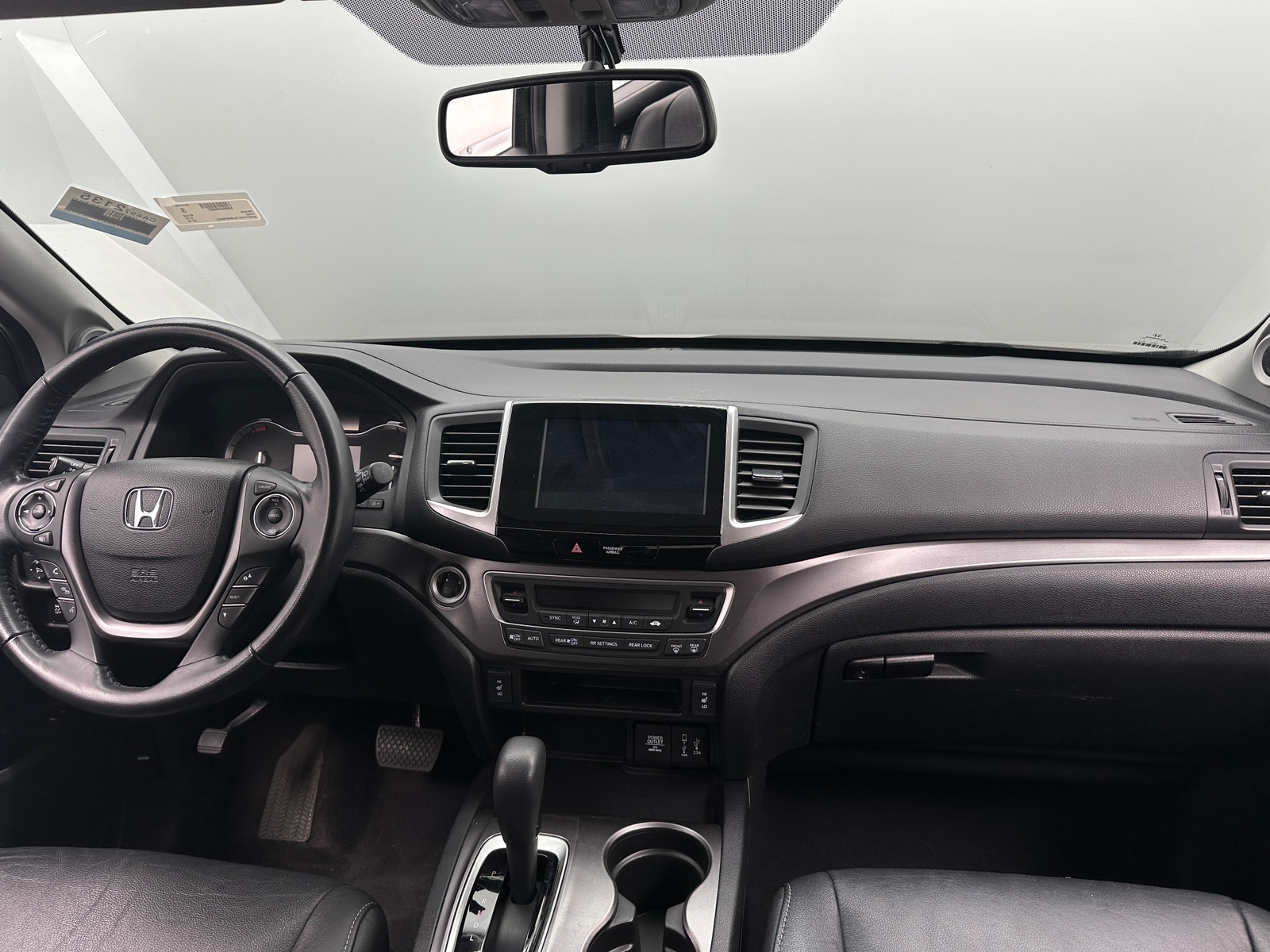Thumbnail: 2018 Honda Pilot - 3