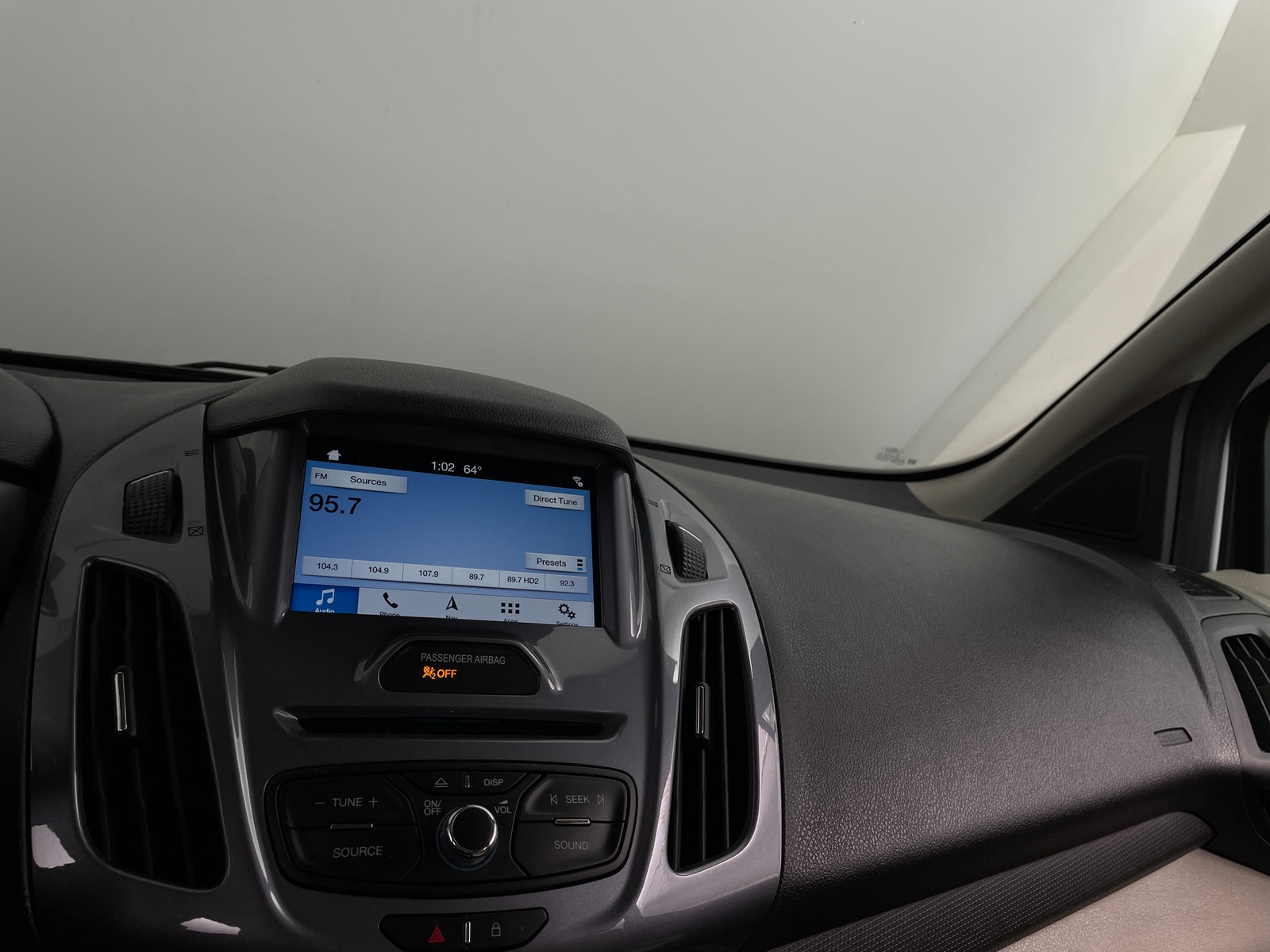Thumbnail: 2018 Ford Transit Series - 3