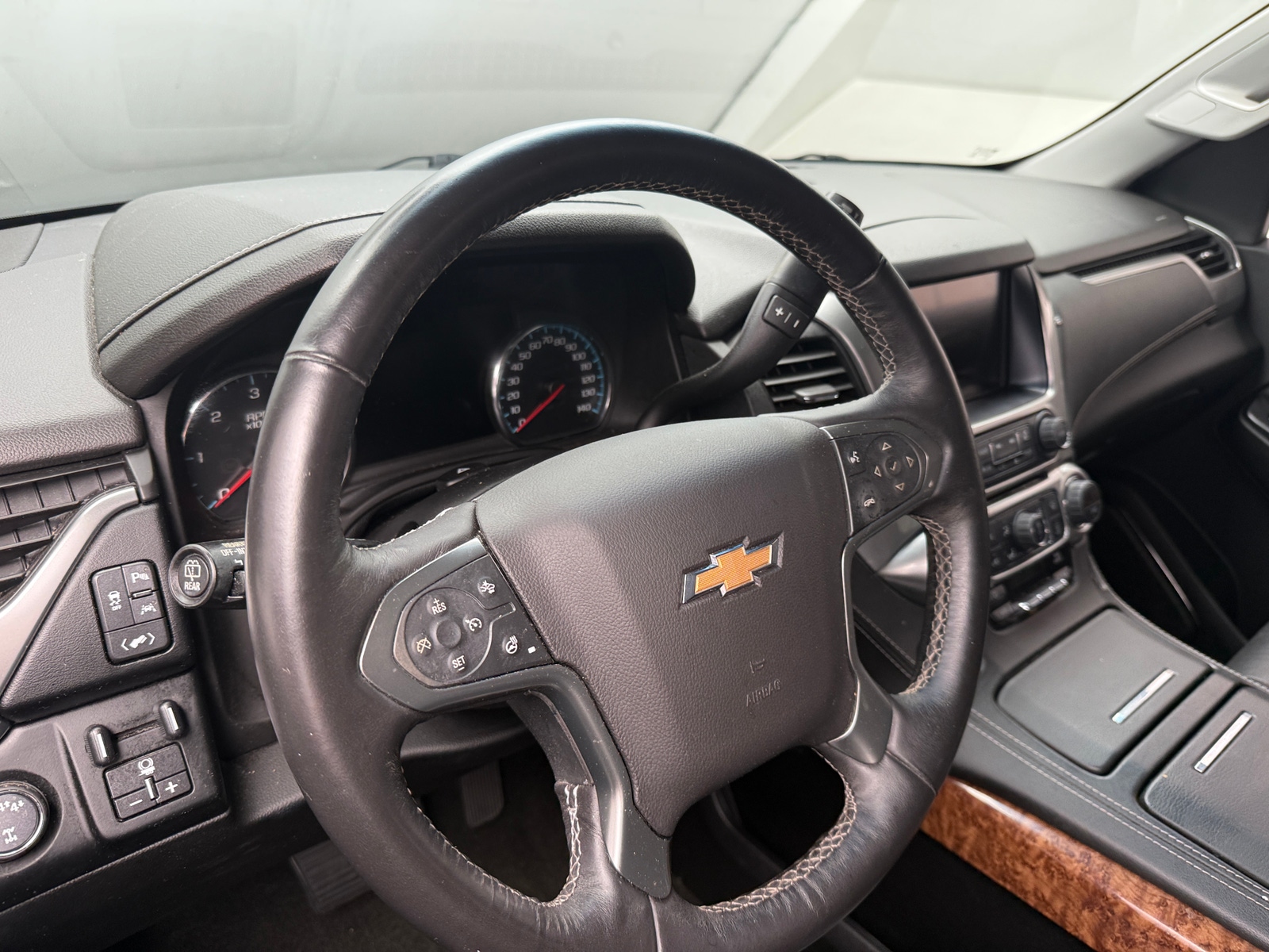 Thumbnail: 2018 Chevrolet Tahoe - 4