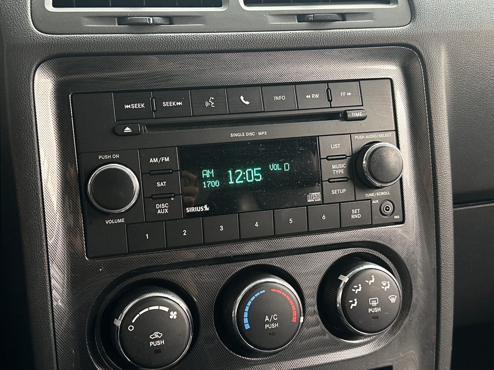 Thumbnail: 2010 Dodge Challenger - 2