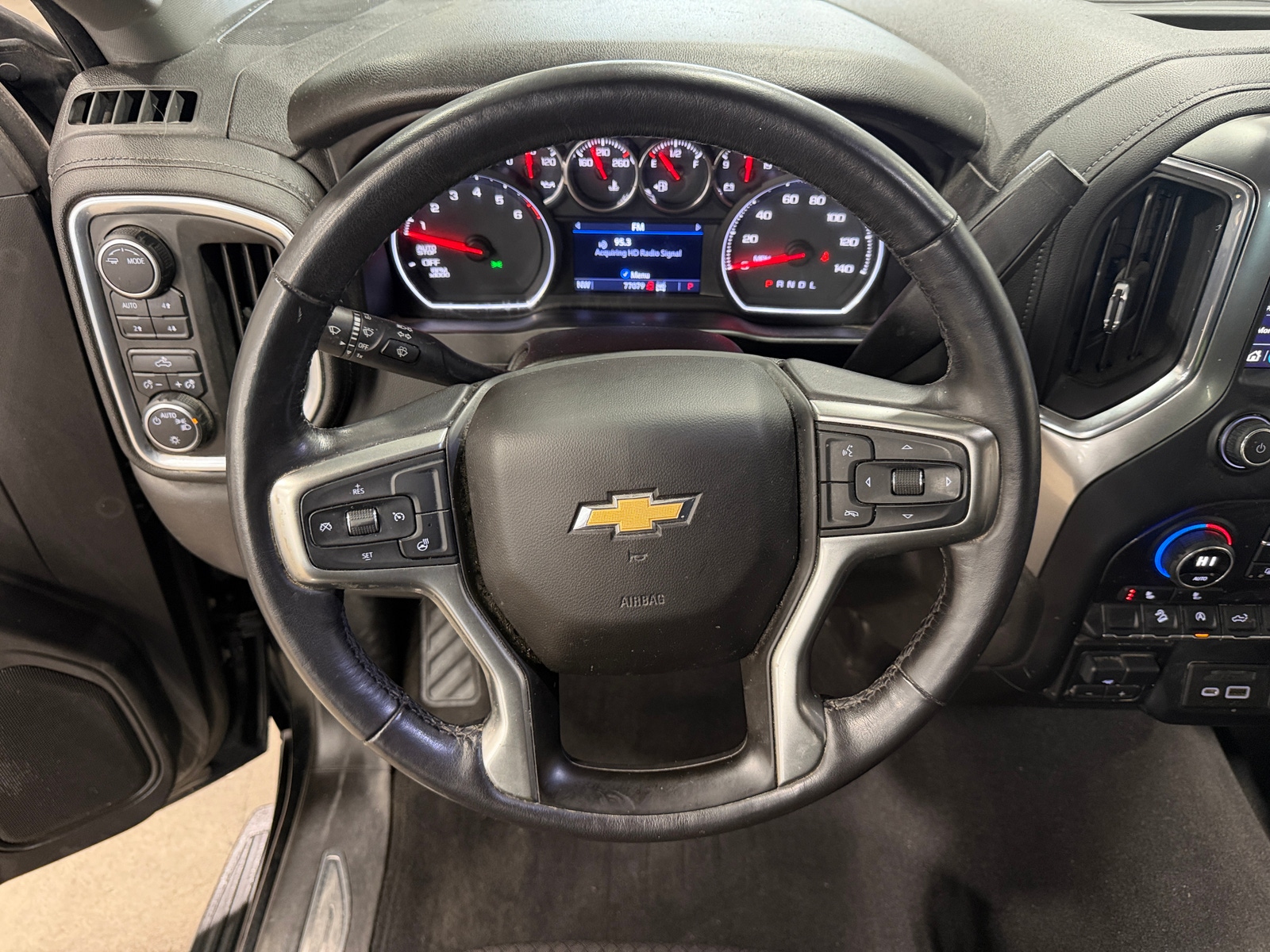 Thumbnail: 2020 Chevrolet Silverado 1500 - 5