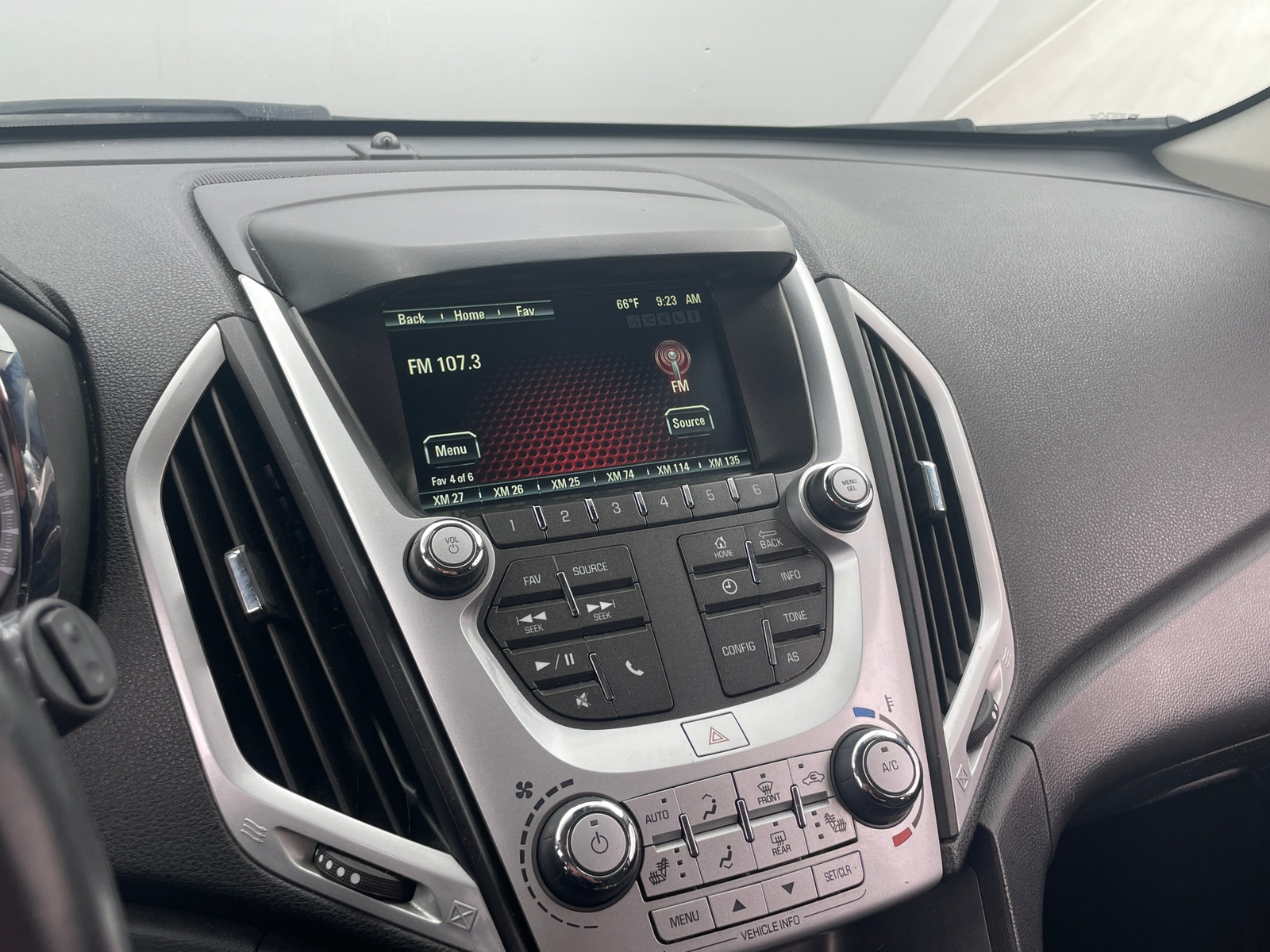 Thumbnail: 2017 GMC Terrain - 4