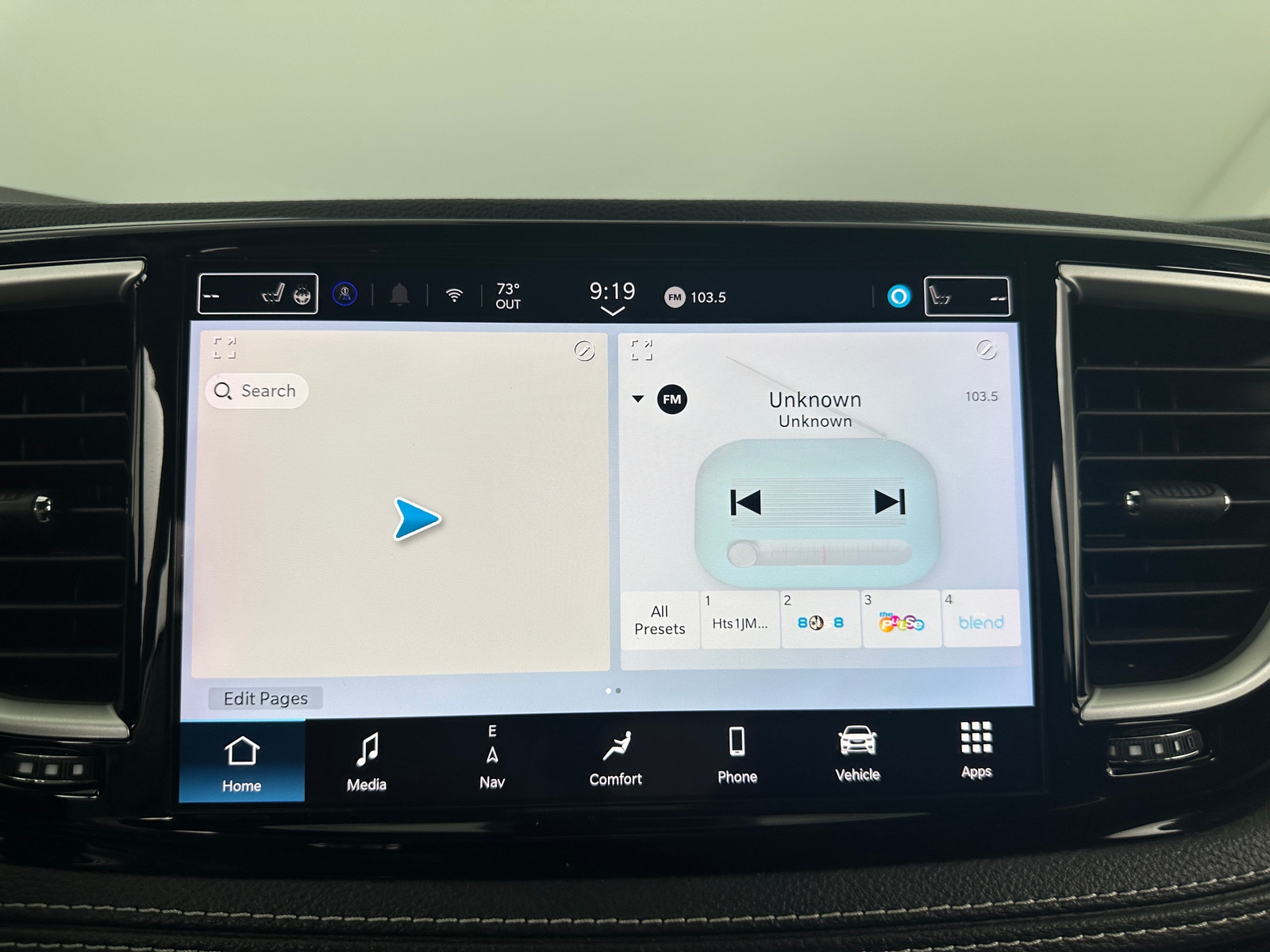 Thumbnail: 2024 Chrysler Pacifica - 3
