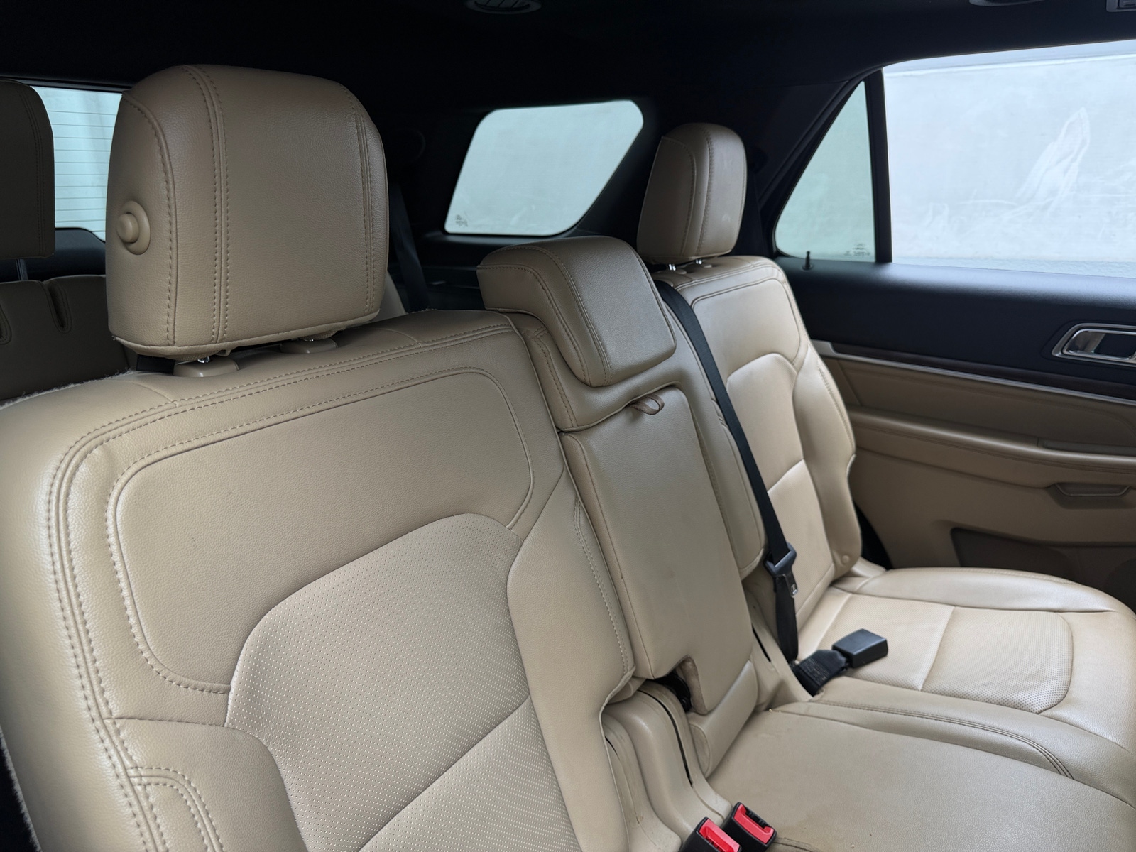 Thumbnail: 2016 Ford Explorer - 5