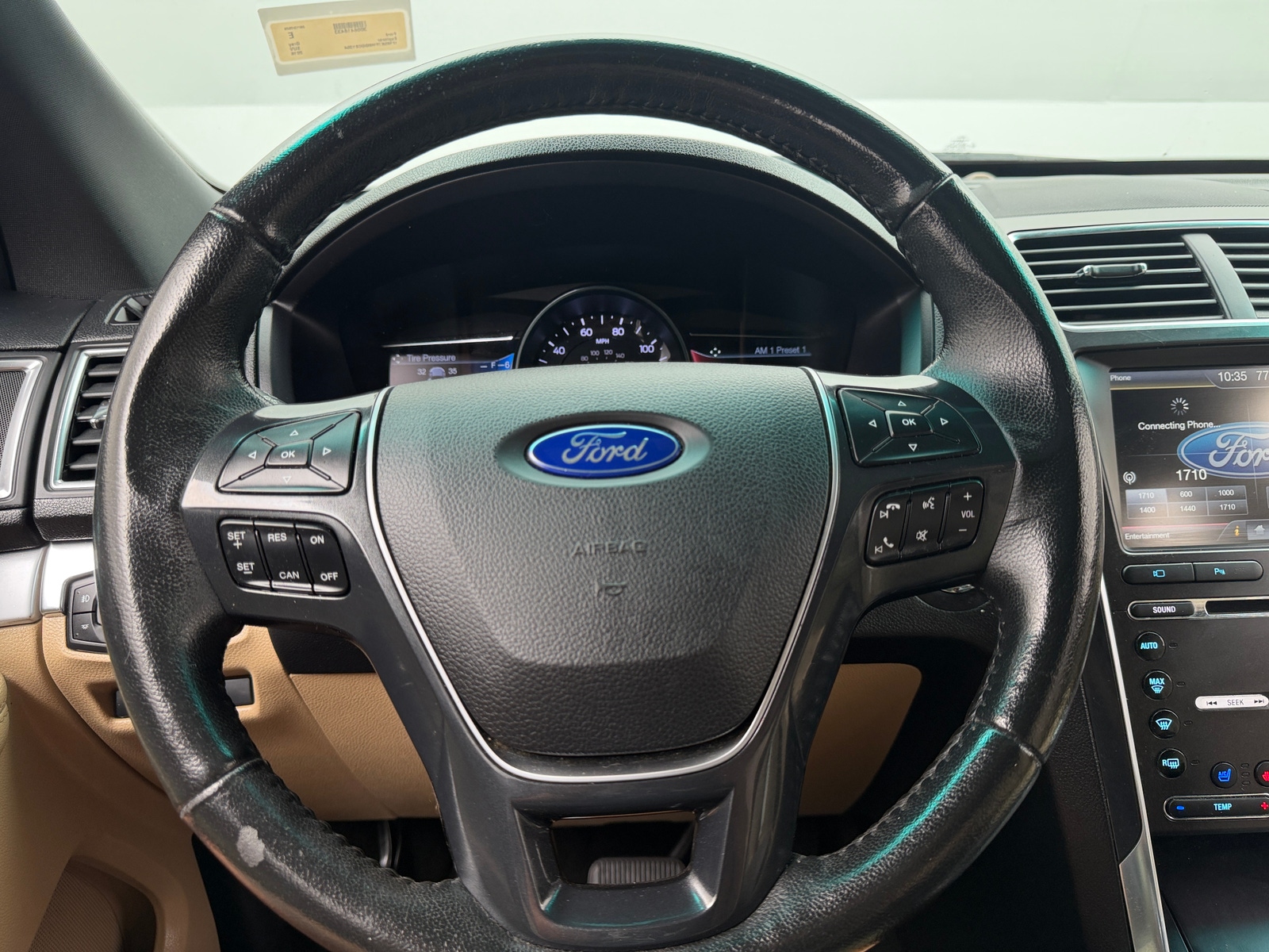 Thumbnail: 2016 Ford Explorer - 4