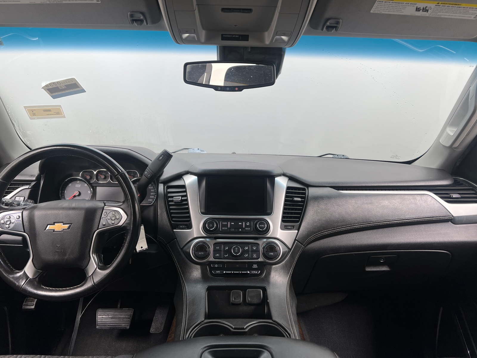 Thumbnail: 2019 Chevrolet Tahoe - 3