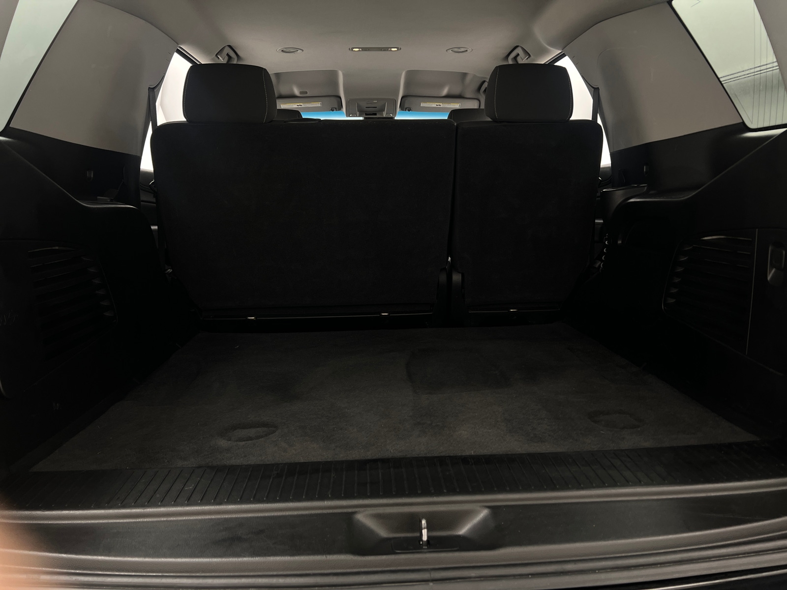Thumbnail: 2019 Chevrolet Tahoe - 7