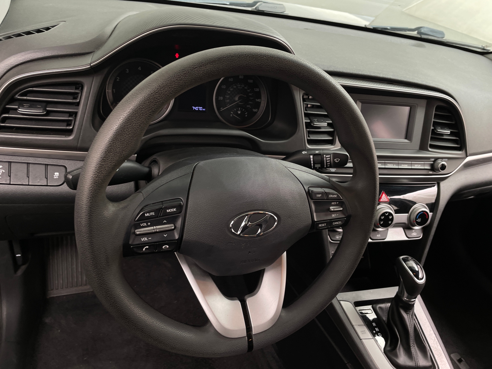 Thumbnail: 2019 Hyundai Elantra - 5