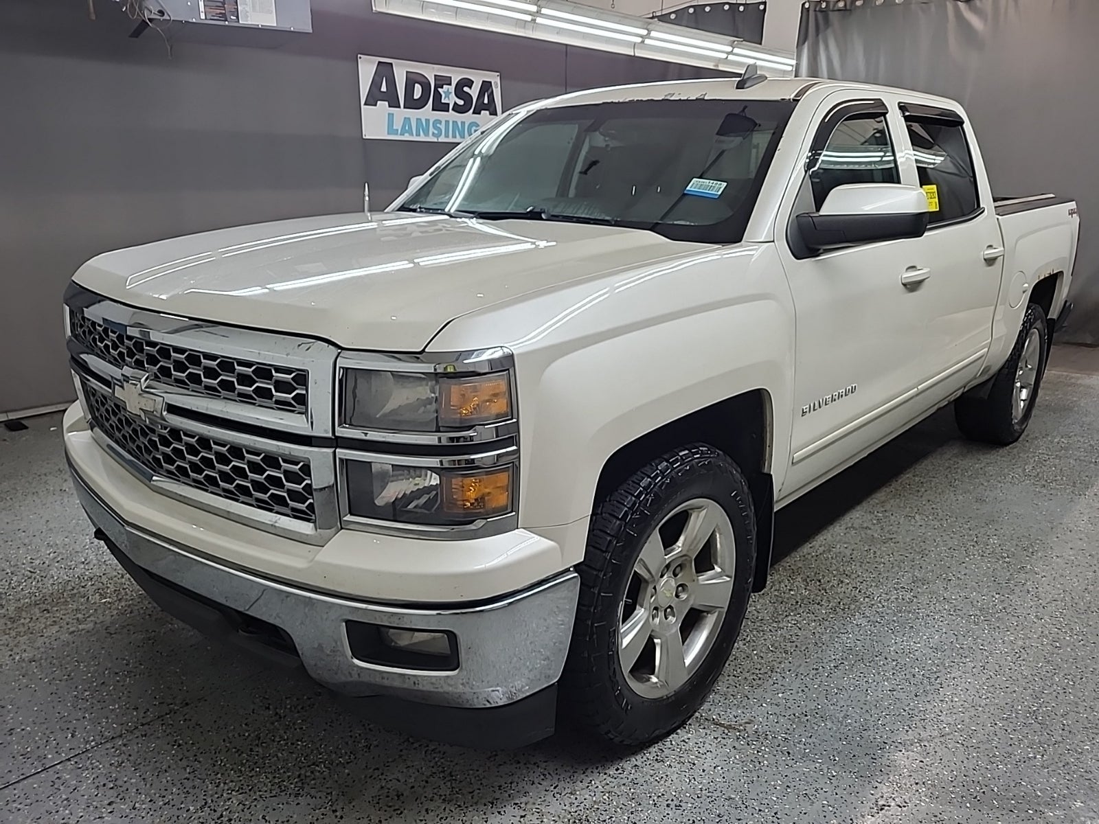 2015 Chevrolet Silverado 1500 4WD Crew Cab 143.5" LT W/1lt