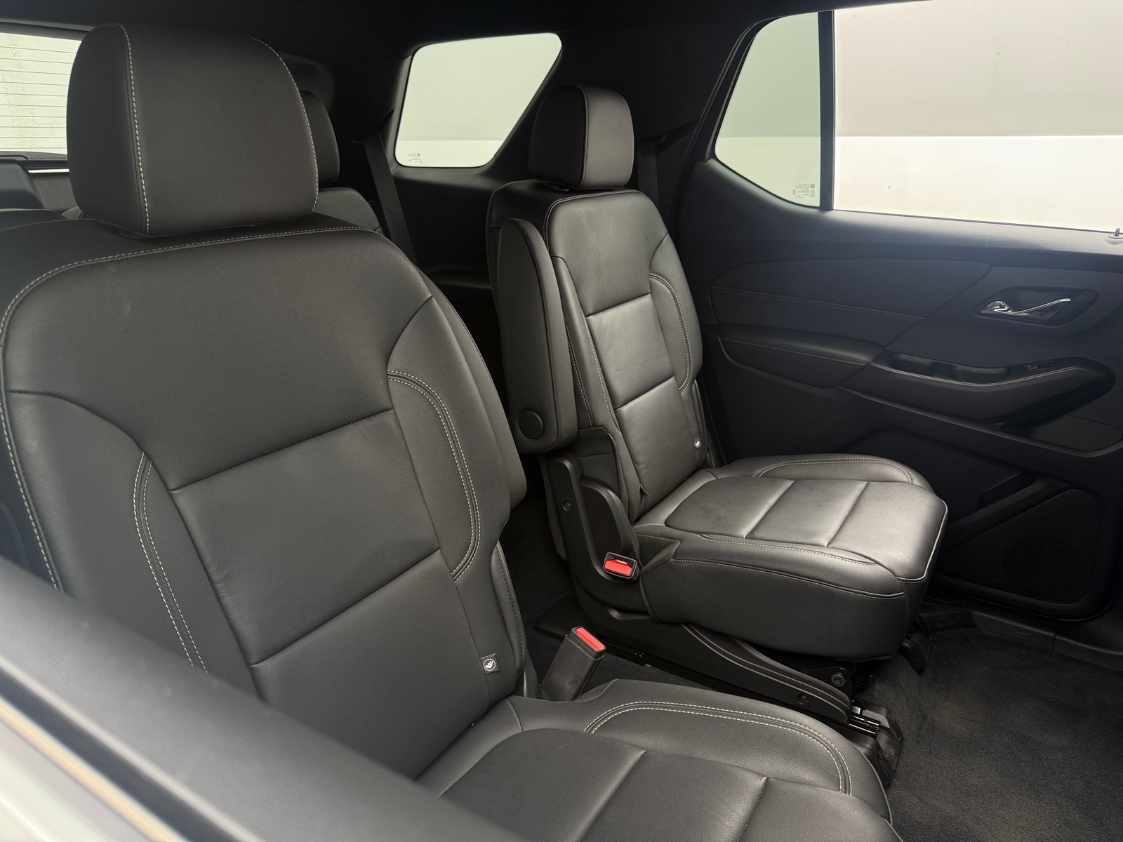 Thumbnail: 2023 Chevrolet Traverse - 5