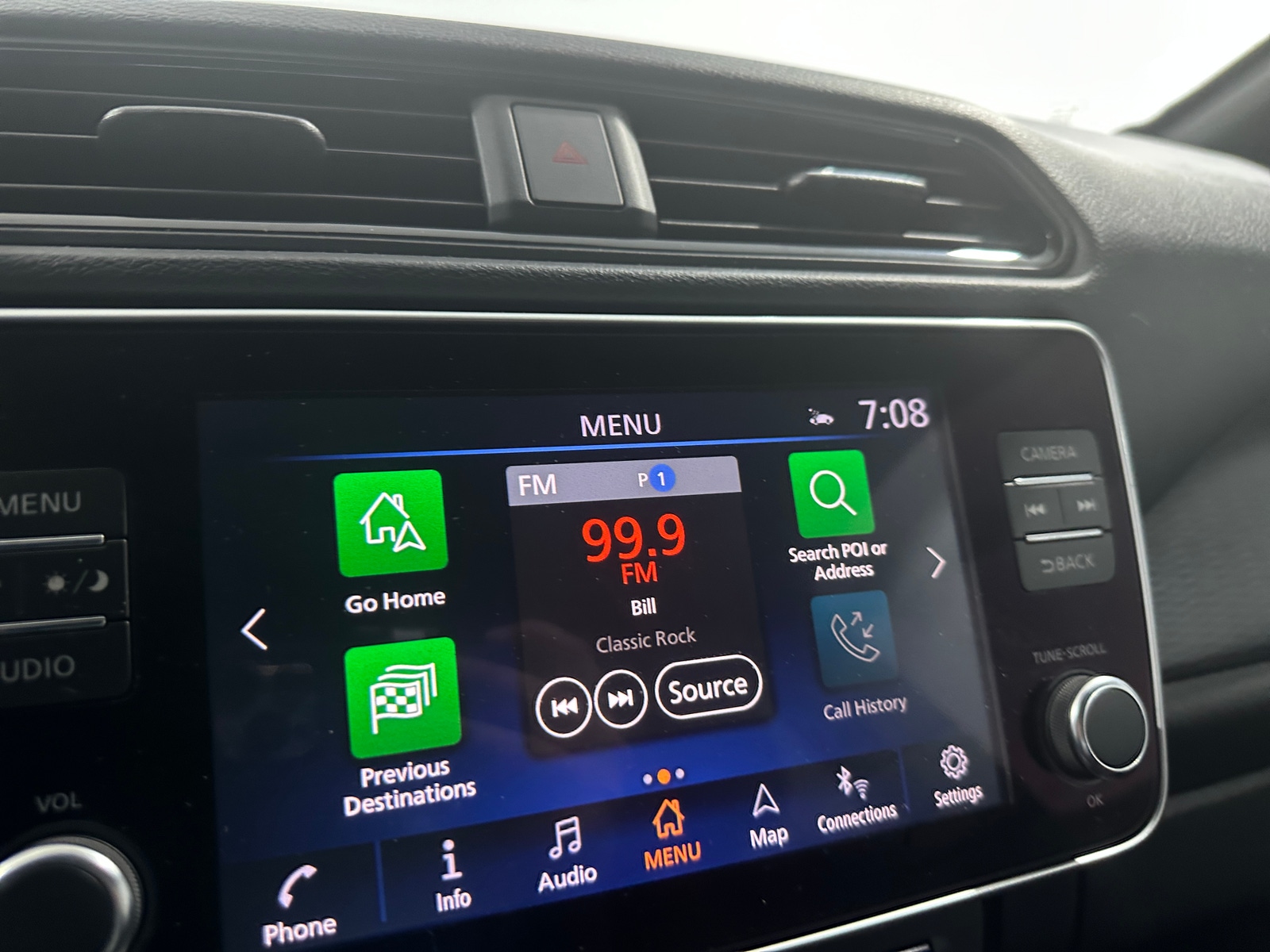 Thumbnail: 2022 Nissan Leaf - 4