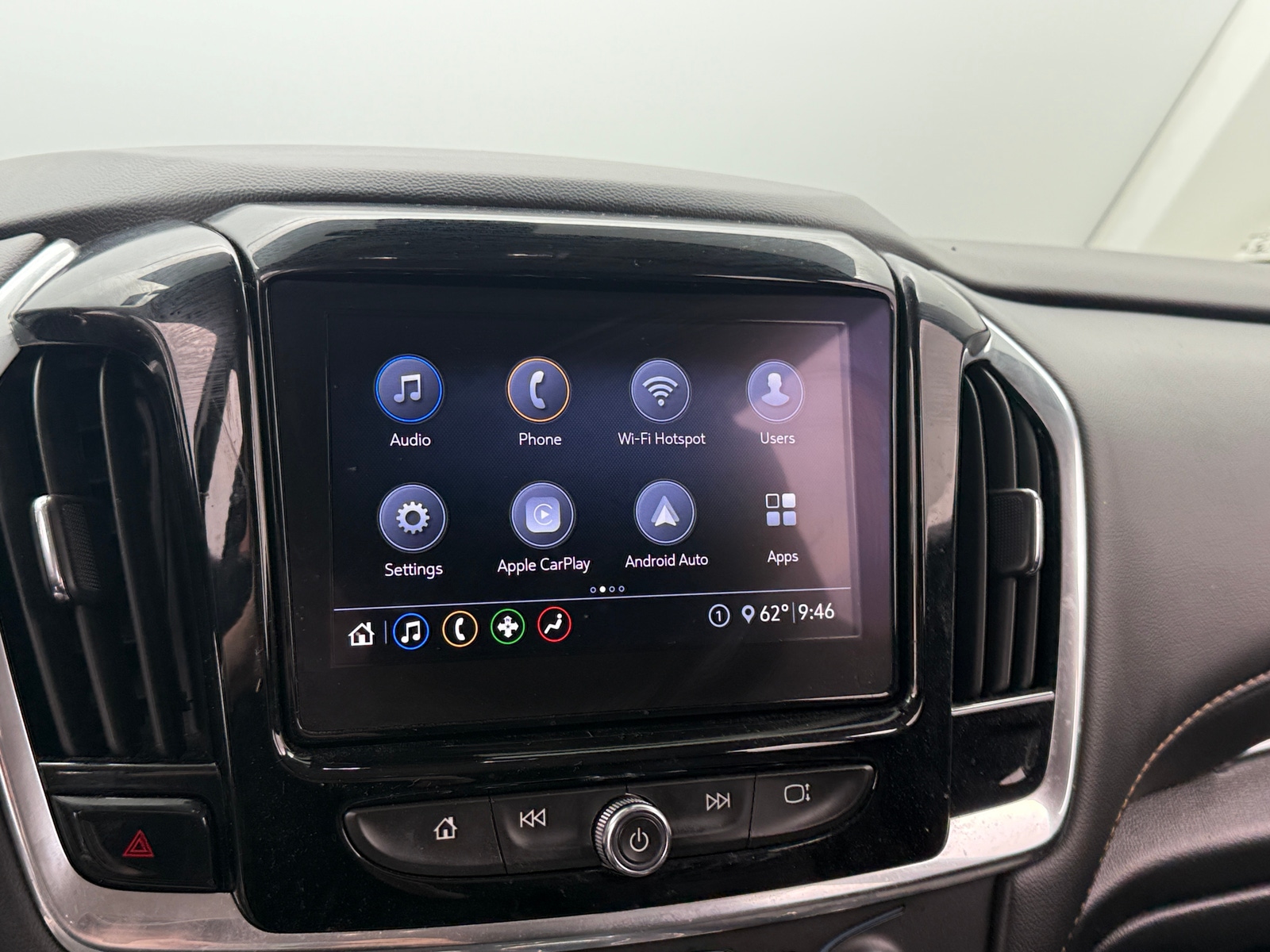 Thumbnail: 2020 Chevrolet Traverse - 4
