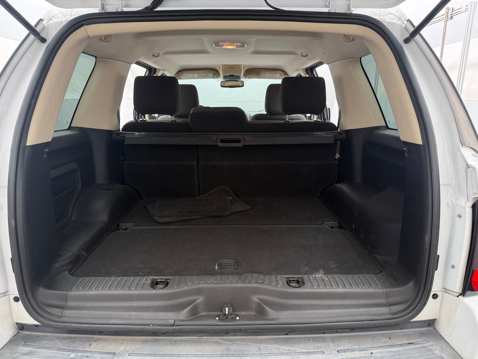 Thumbnail: 2010 Ford Explorer - 7