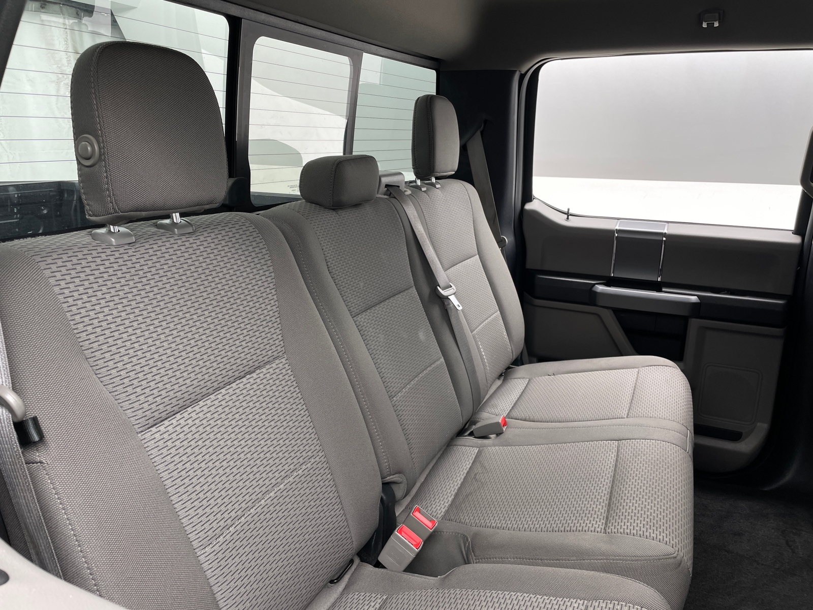 Thumbnail: 2018 Ford Econoline - 6