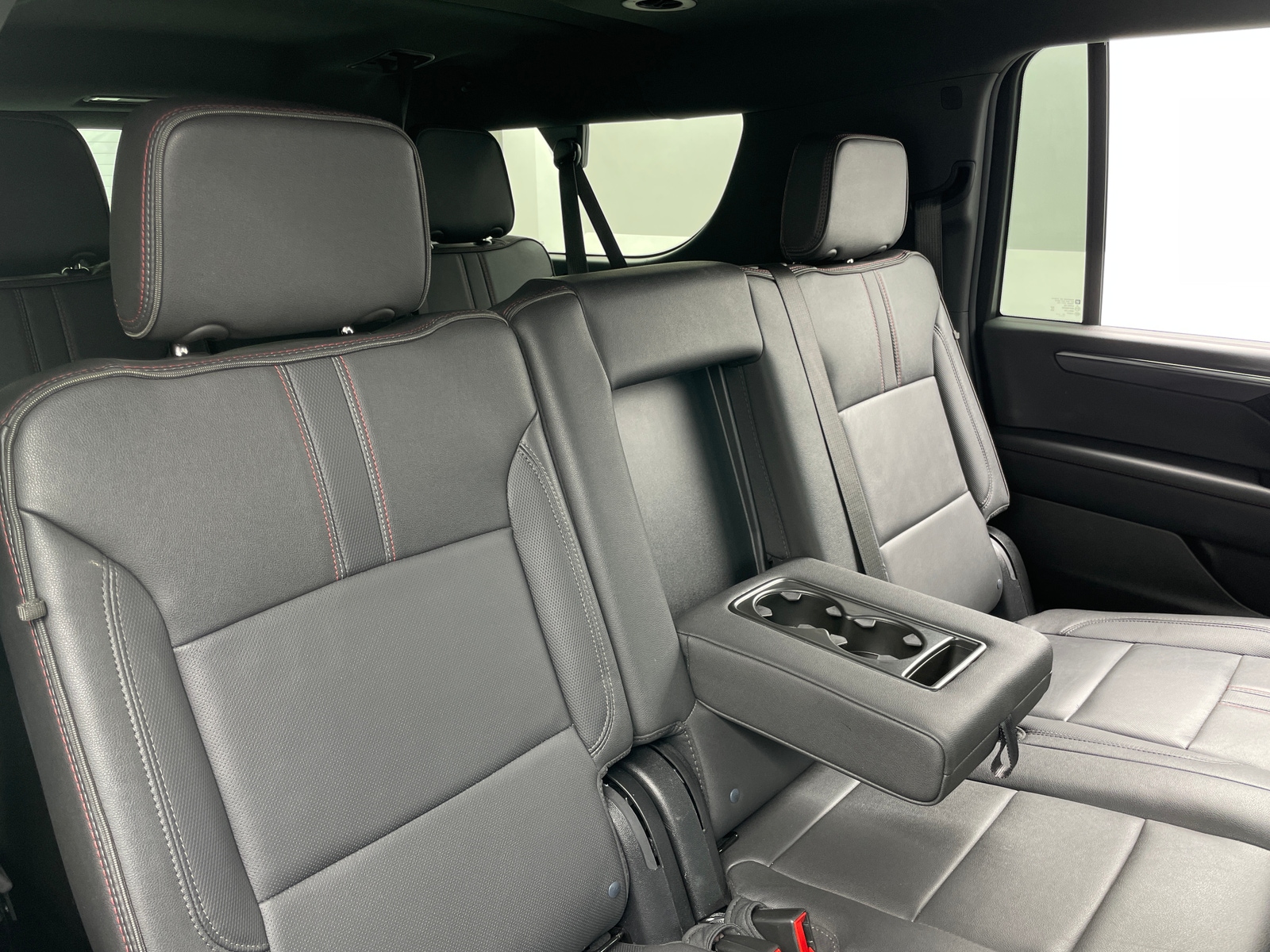 Thumbnail: 2026 Chevrolet Suburban - 5