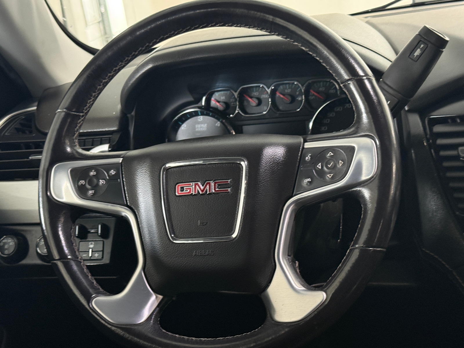 Thumbnail: 2020 GMC Yukon - 4