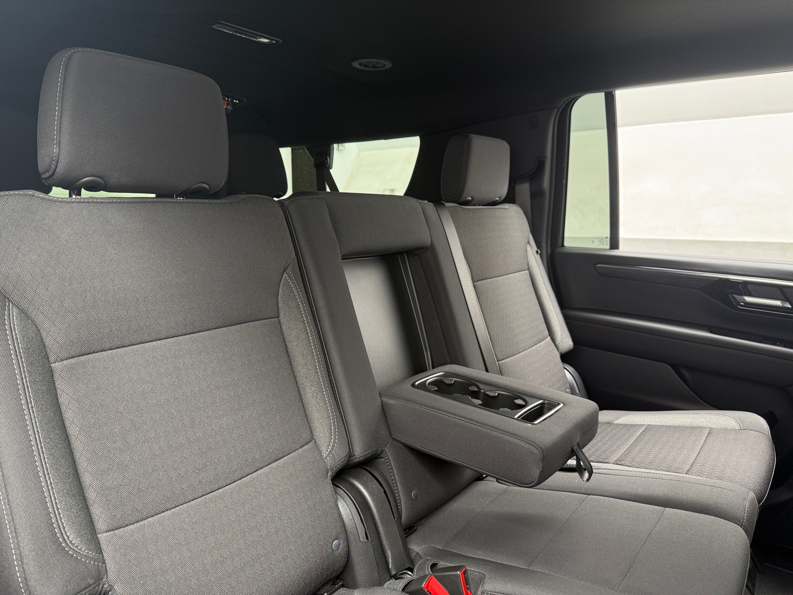 Thumbnail: 2026 Chevrolet Suburban - 6