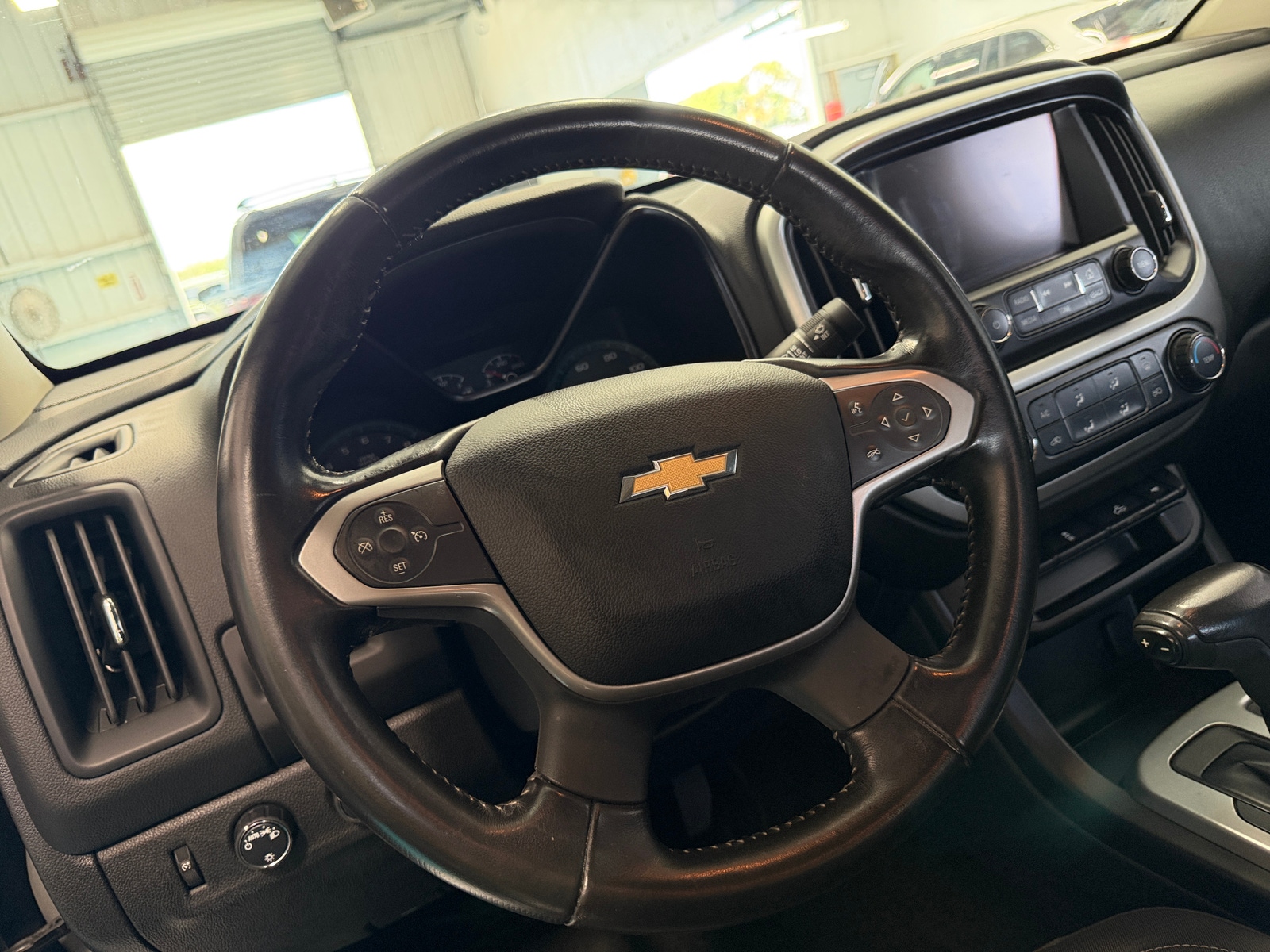 Thumbnail: 2017 Chevrolet Colorado - 5