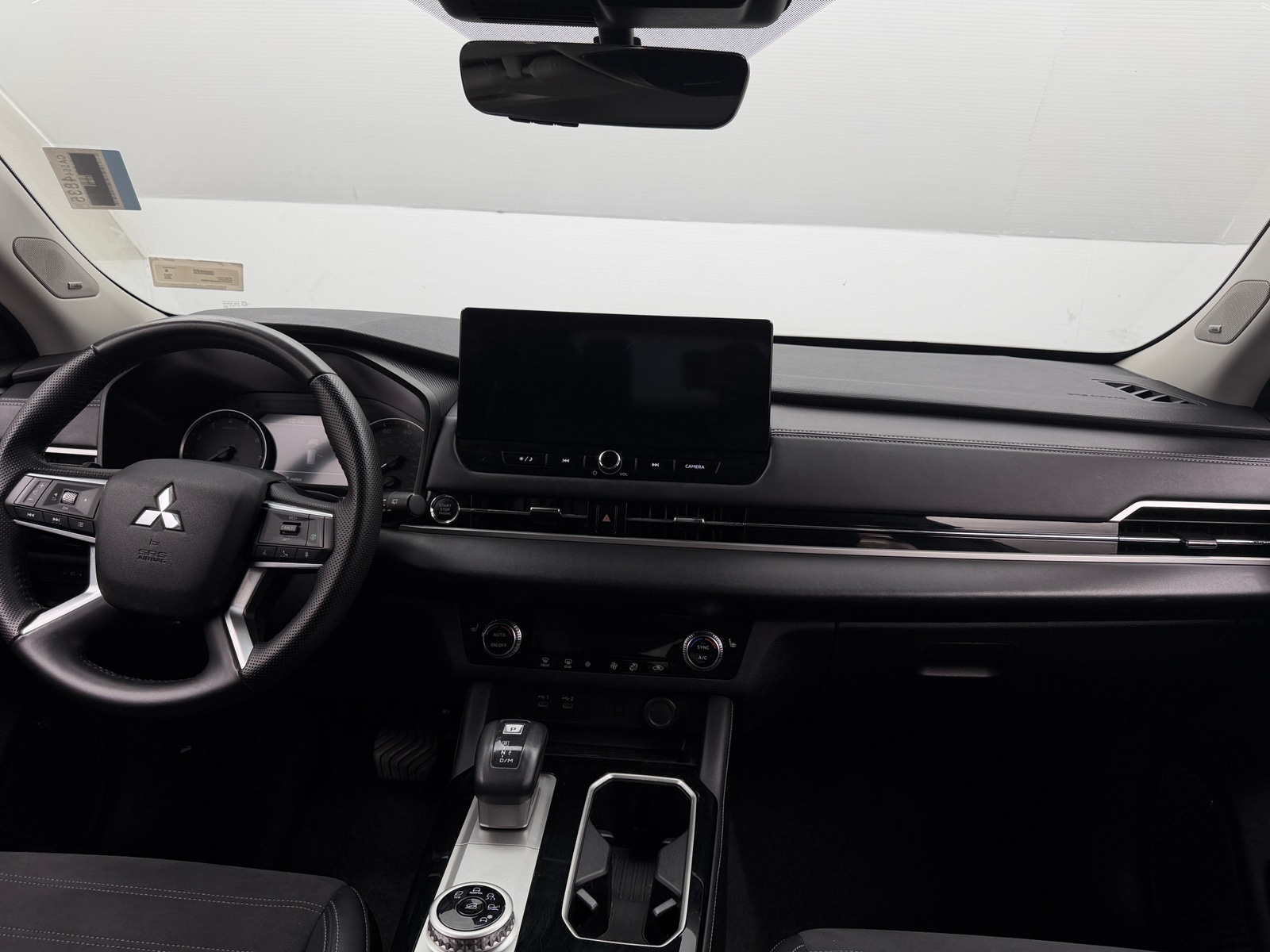 Thumbnail: 2025 Mitsubishi Outlander - 2