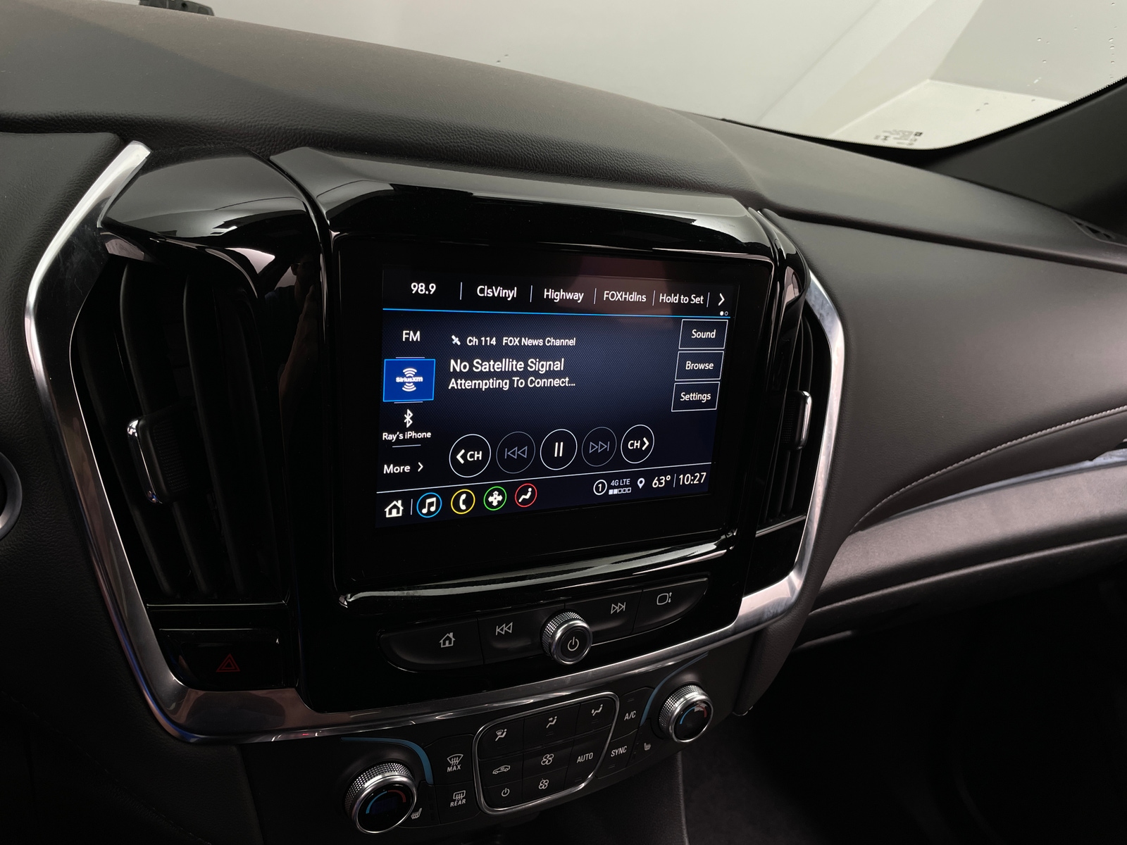 Thumbnail: 2024 Chevrolet Traverse - 4