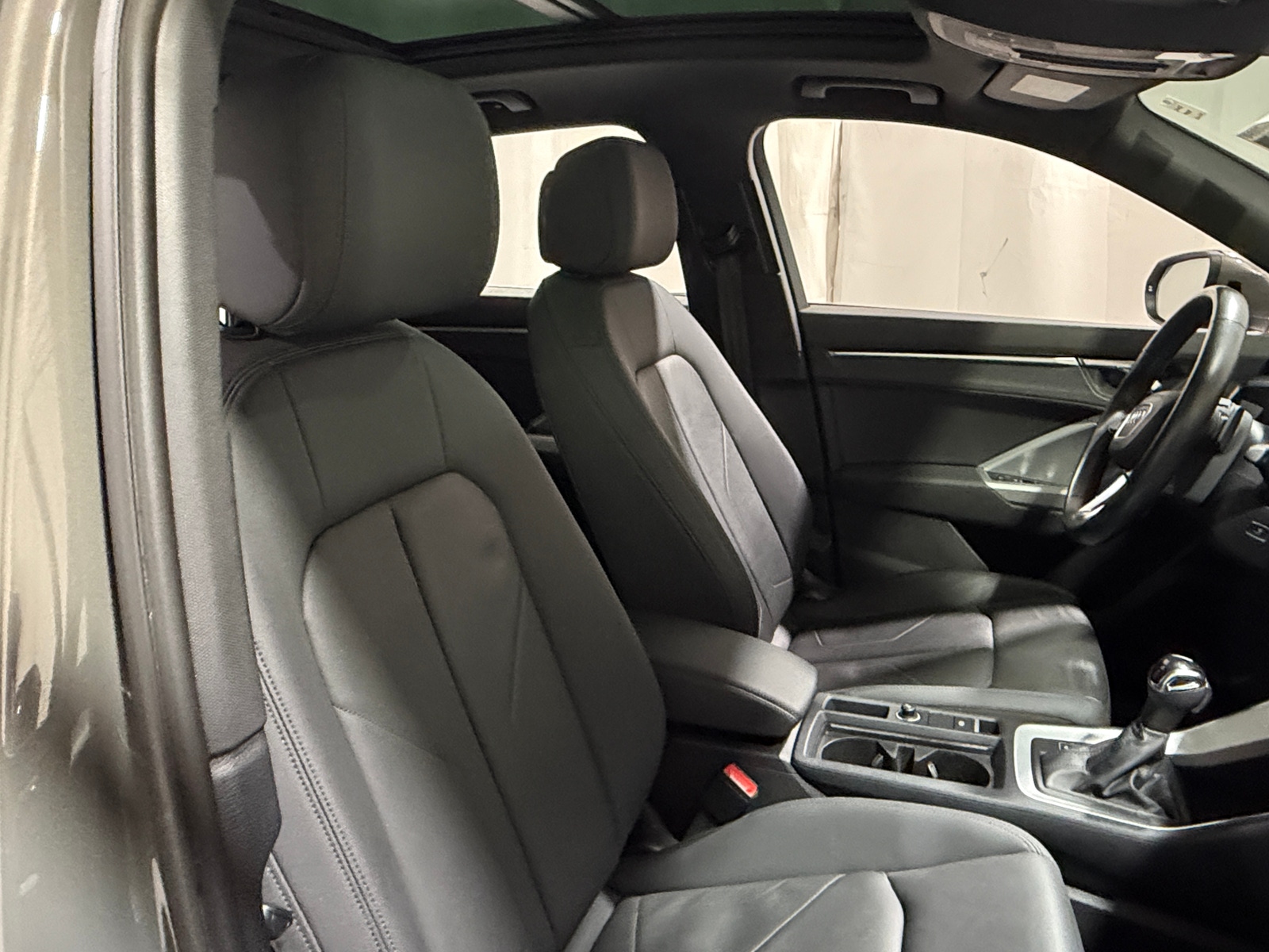 Thumbnail: 2021 Audi Q3 - 2