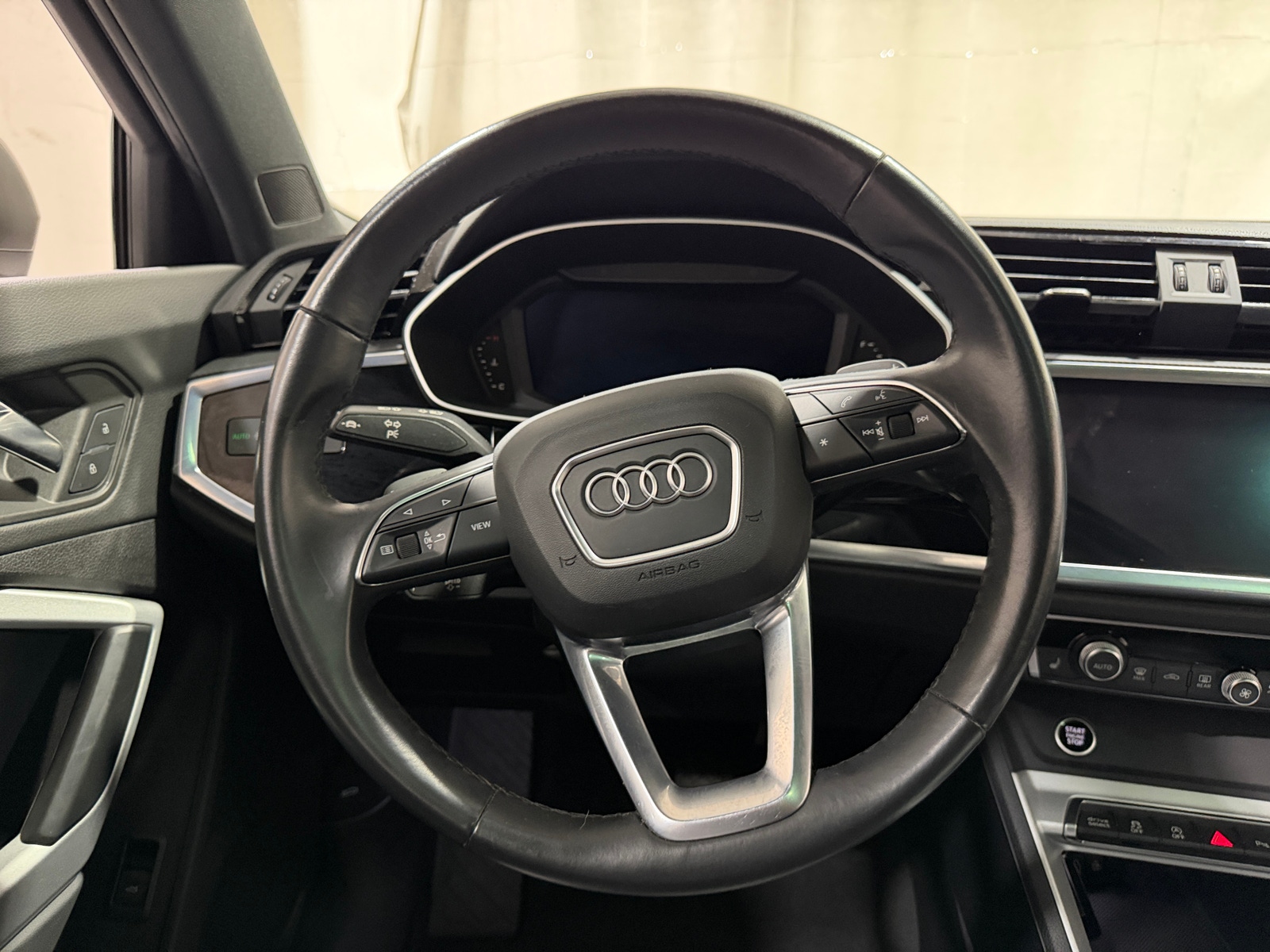 Thumbnail: 2021 Audi Q3 - 5