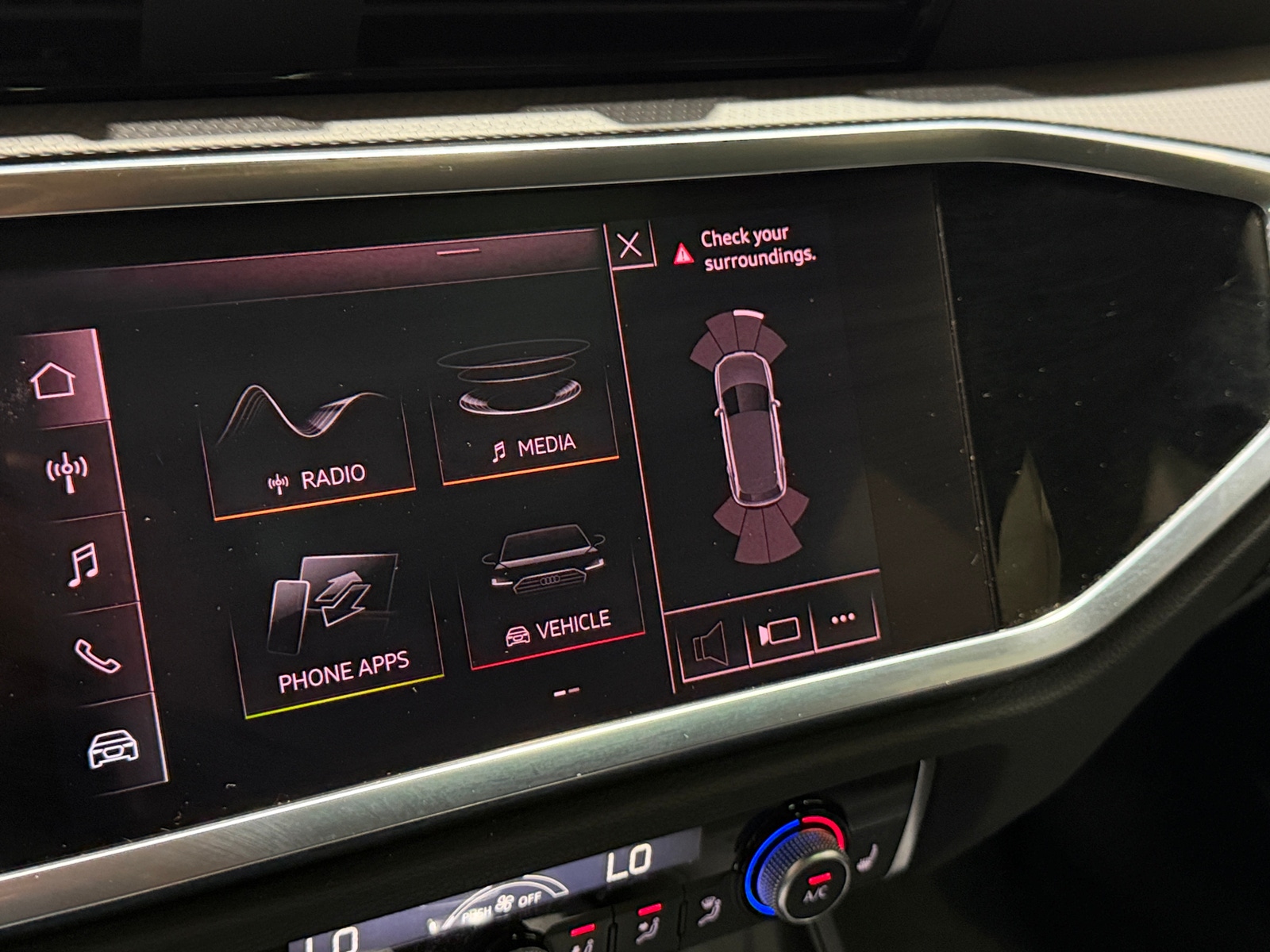 Thumbnail: 2021 Audi Q3 - 4