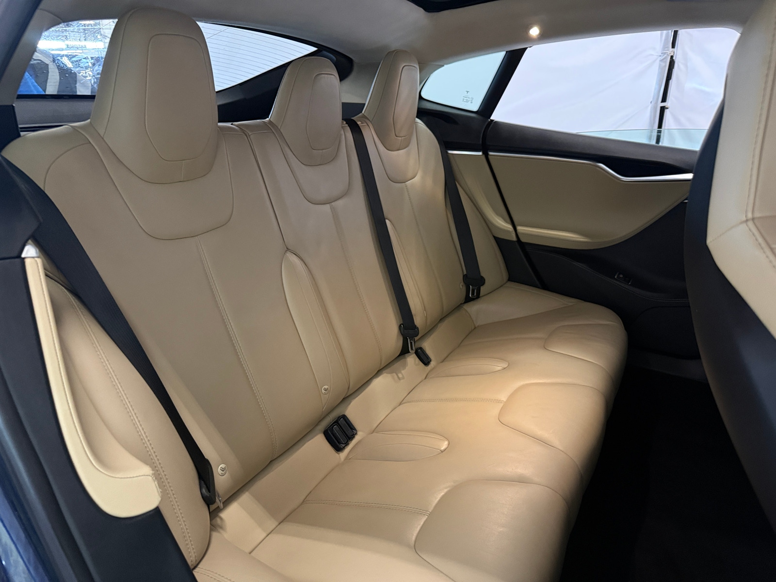 Thumbnail: 2015 Tesla Model S - 5