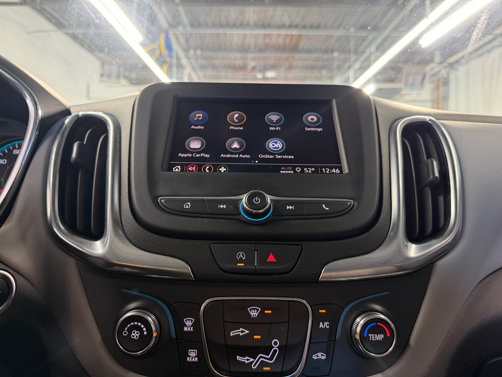 Thumbnail: 2022 Chevrolet Equinox - 4