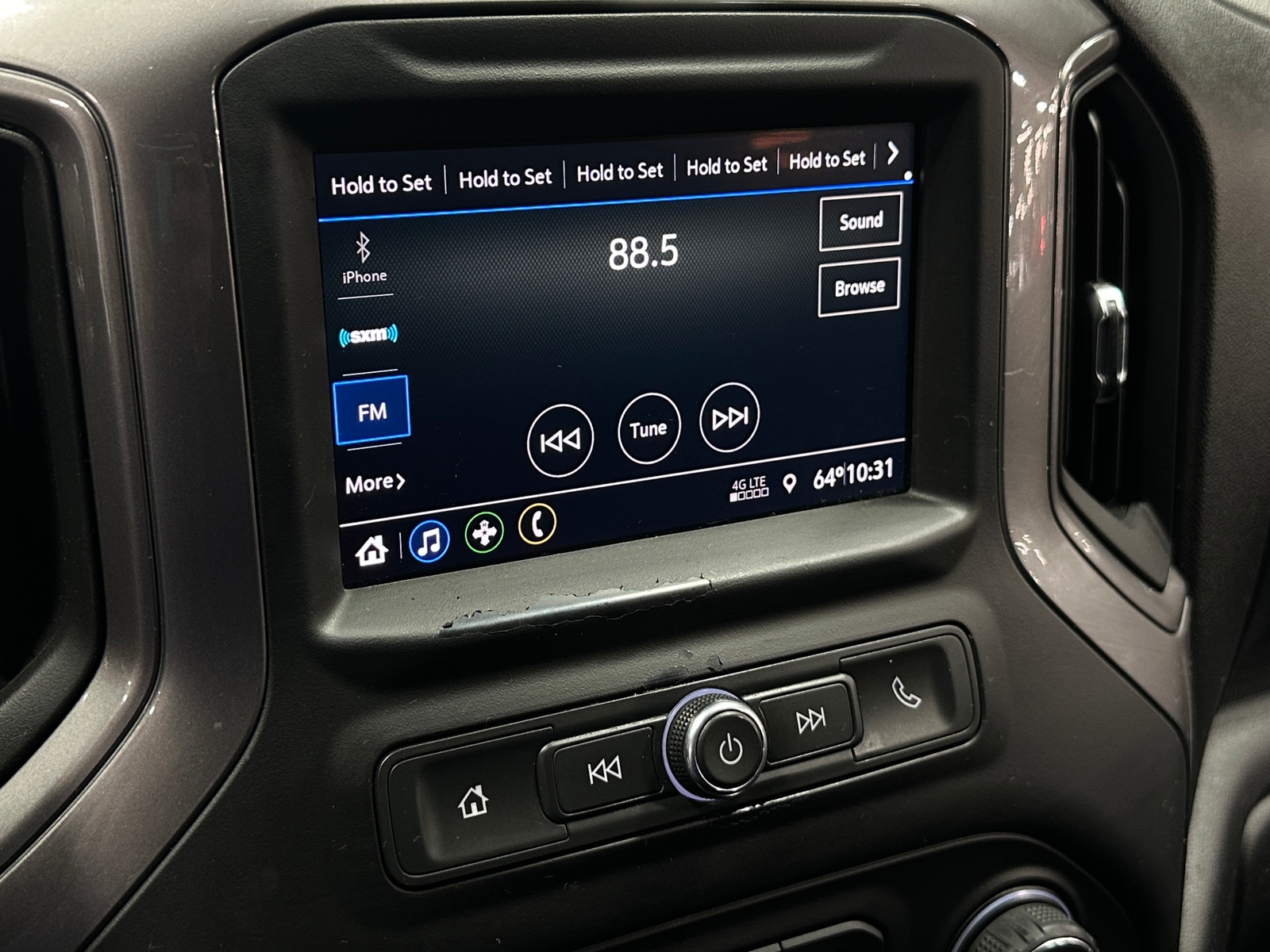 Thumbnail: 2020 Chevrolet Silverado 1500 - 4