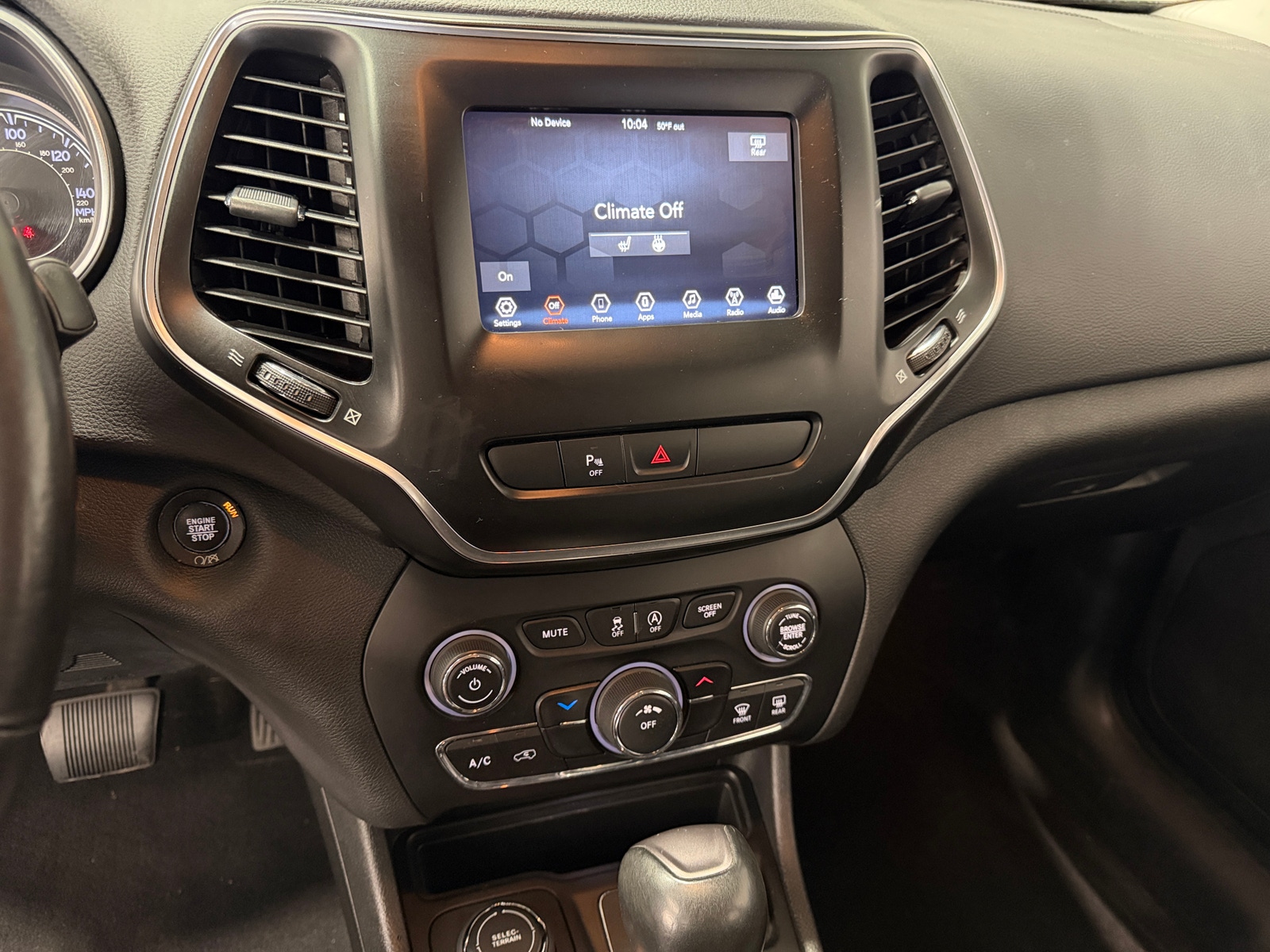 Thumbnail: 2019 Jeep Cherokee - 4