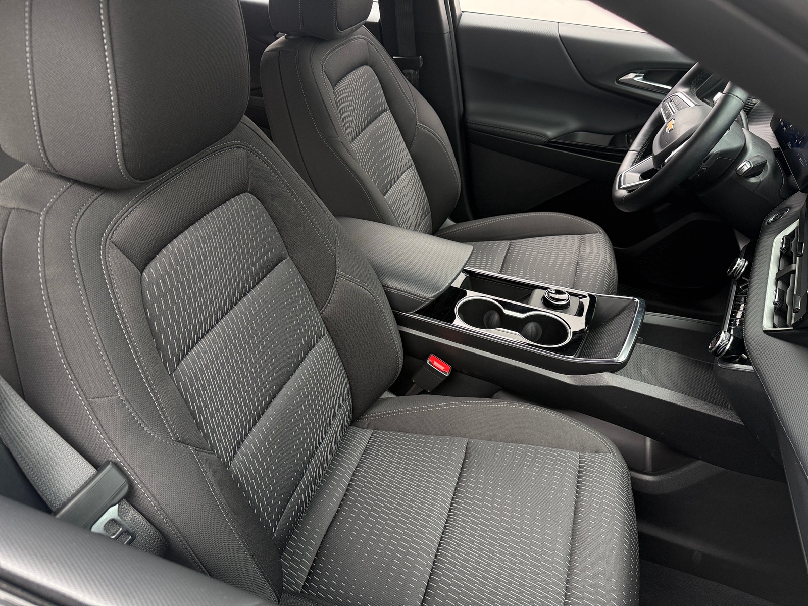 Thumbnail: 2026 Chevrolet Equinox - 2