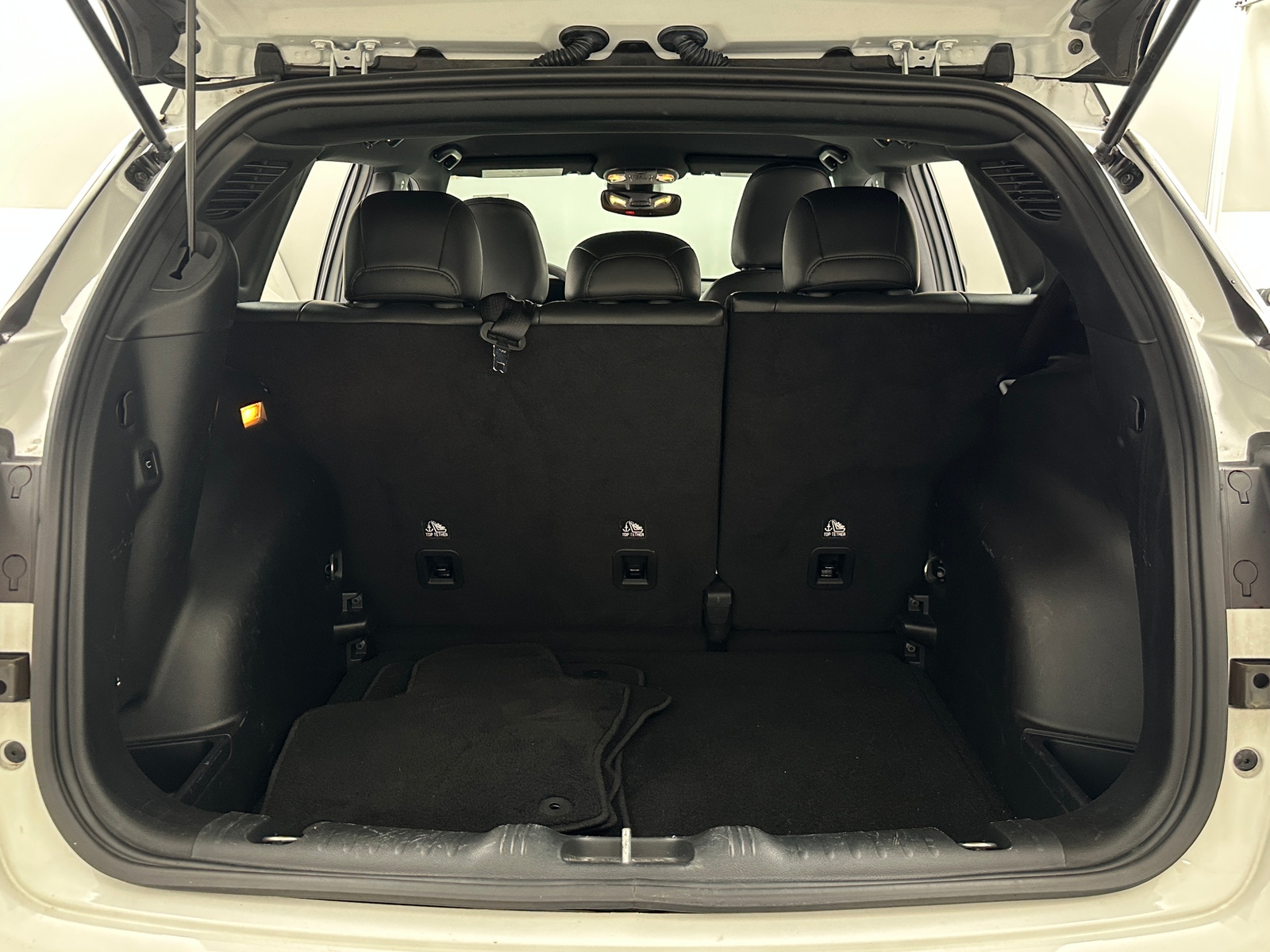 Thumbnail: 2023 Jeep Compass - 6