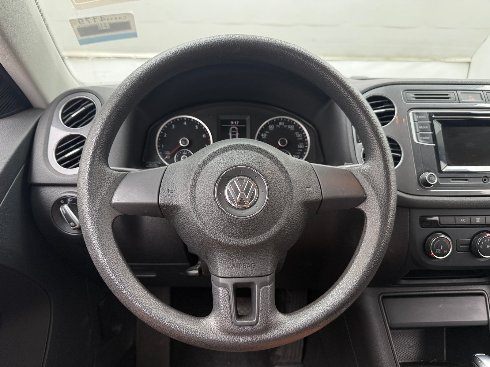 Thumbnail: 2017 Volkswagen Tiguan - 5