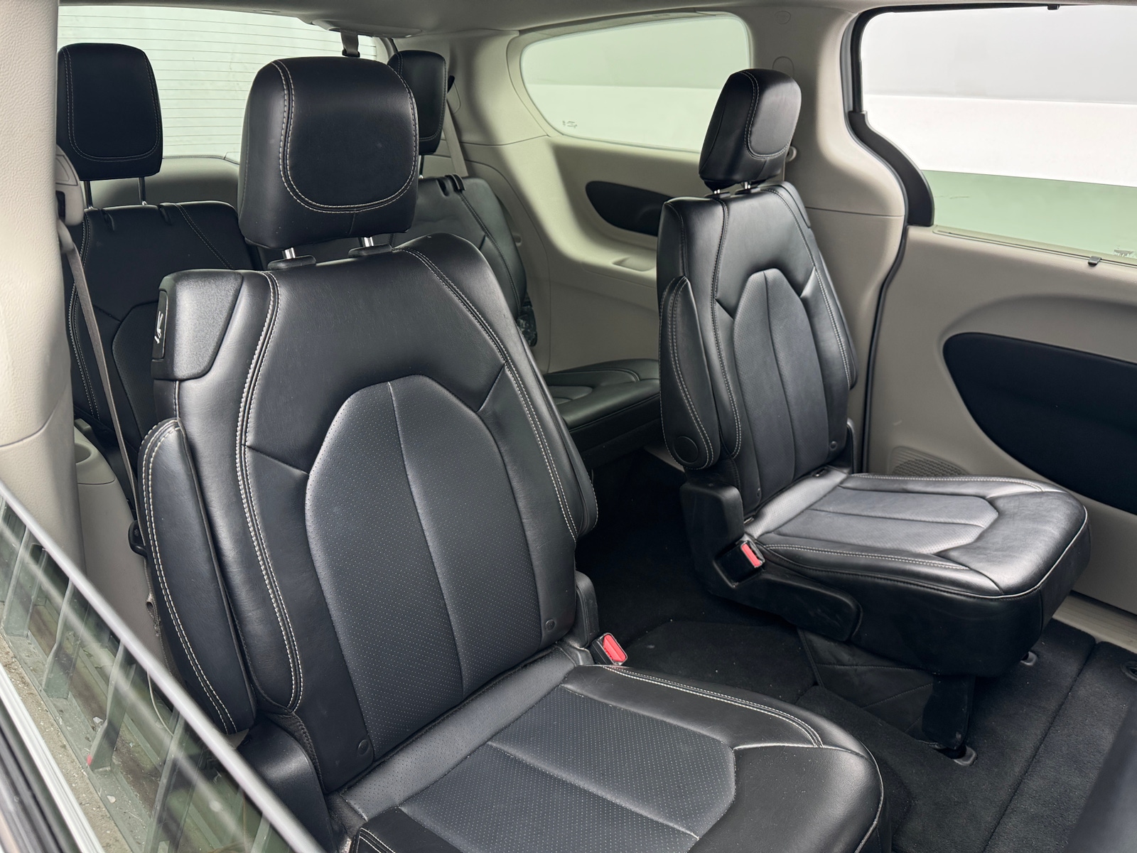 Thumbnail: 2024 Chrysler Pacifica - 5