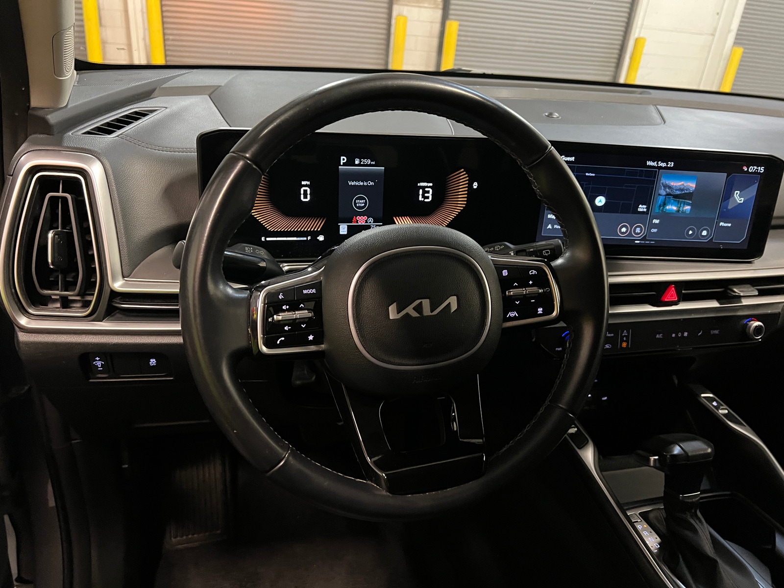 Thumbnail: 2024 Kia Sorento - 4