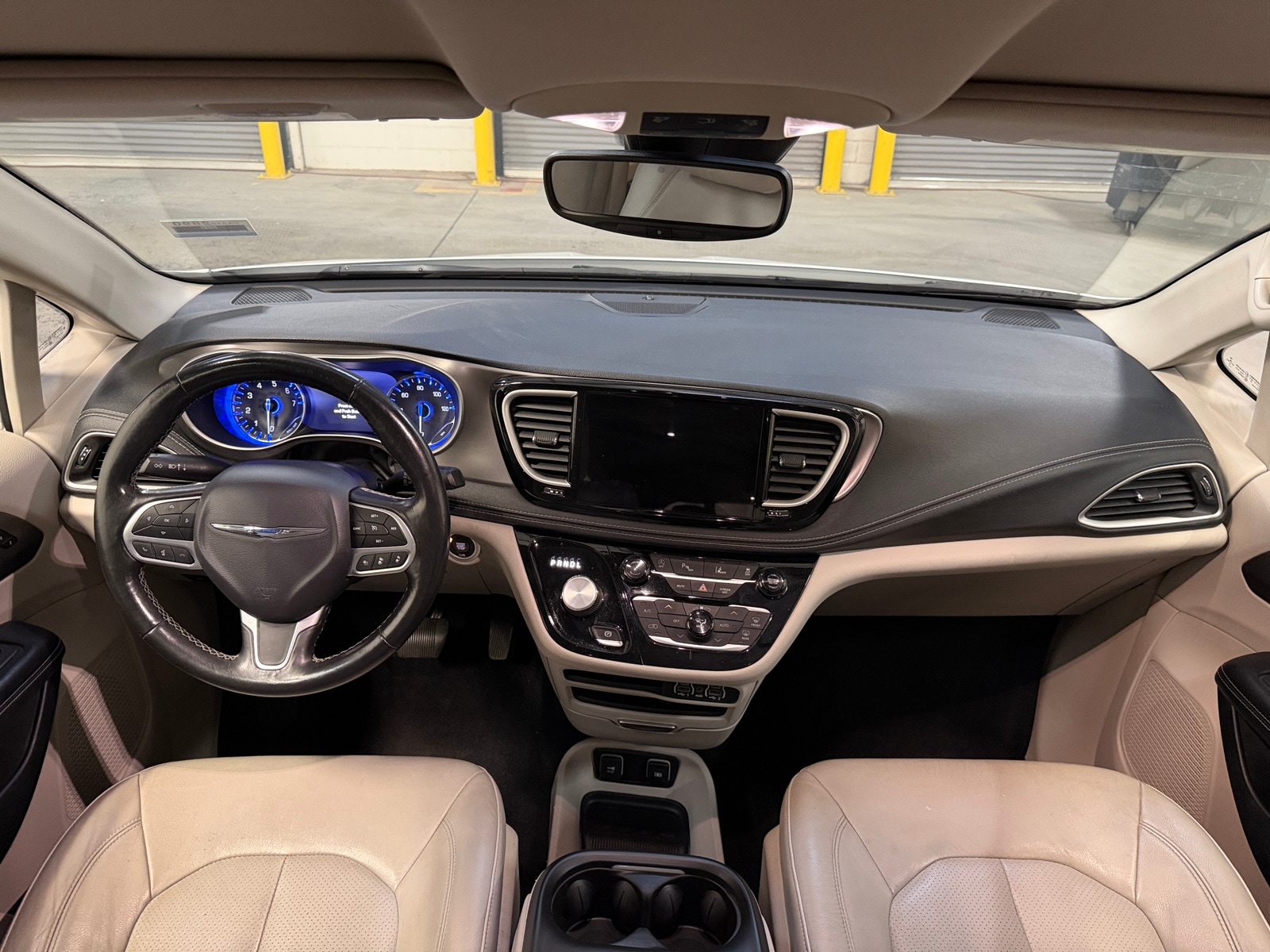 Thumbnail: 2021 Chrysler Pacifica - 2