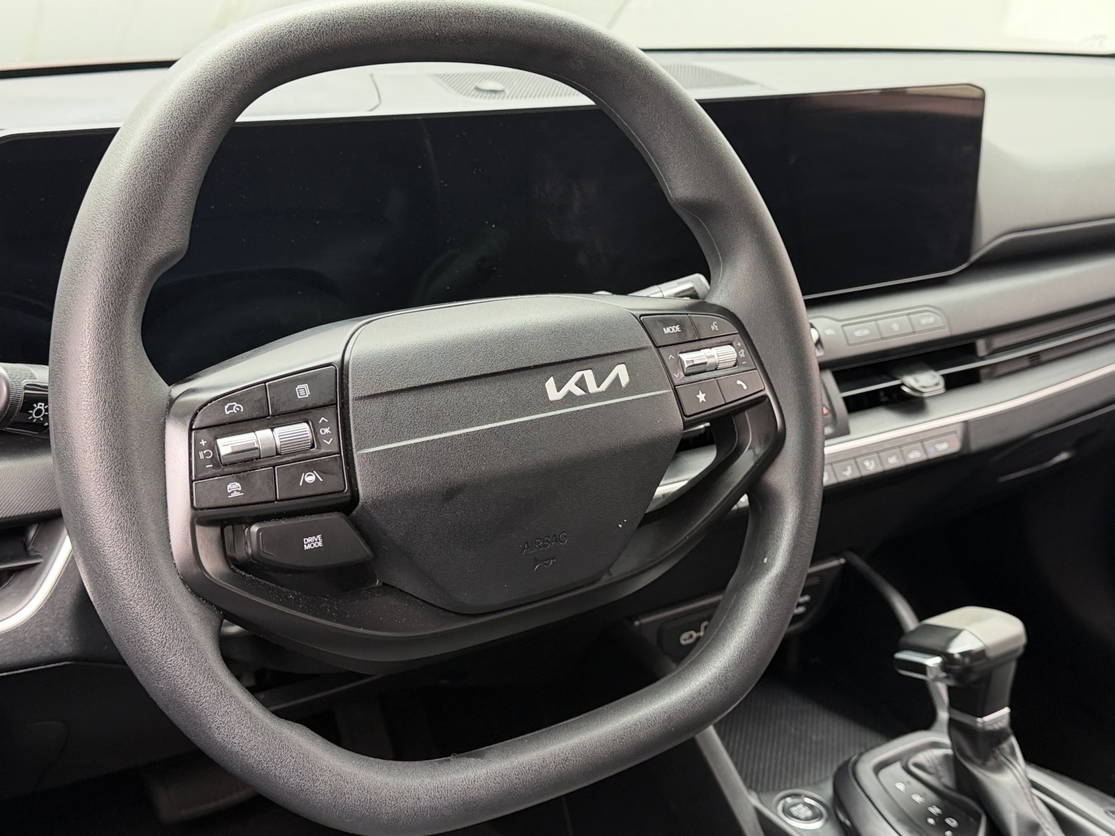 Thumbnail: 2025 Kia K4 - 5